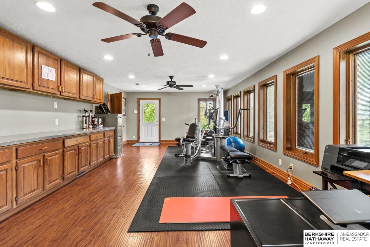 Omaha, Nebraska 68142, United States, 5 Bedrooms Bedrooms, ,4 BathroomsBathrooms,Residential,Pending,125551