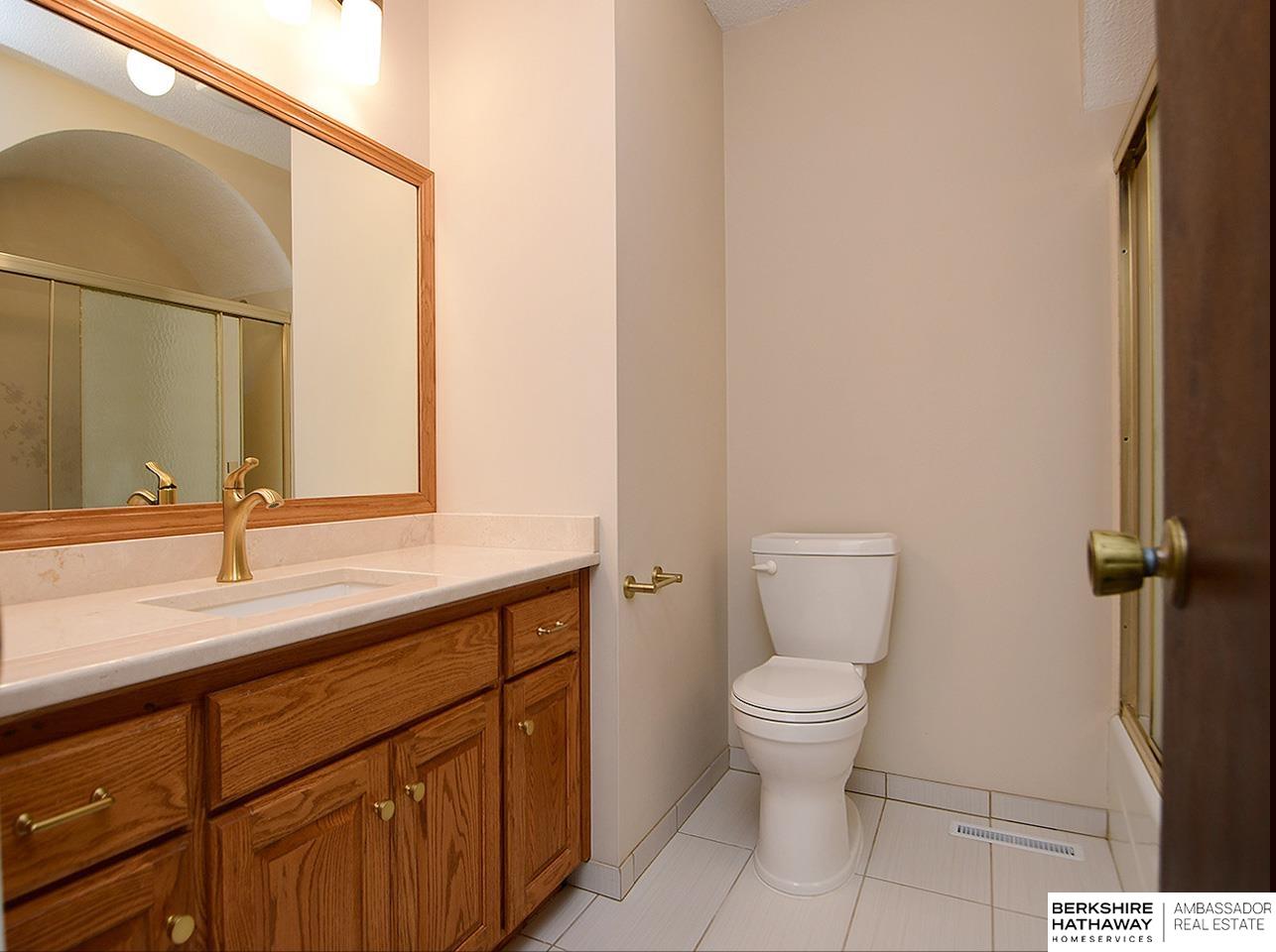 Omaha, Nebraska 68164, United States, 3 Bedrooms Bedrooms, ,2 BathroomsBathrooms,Residential,Active,235778