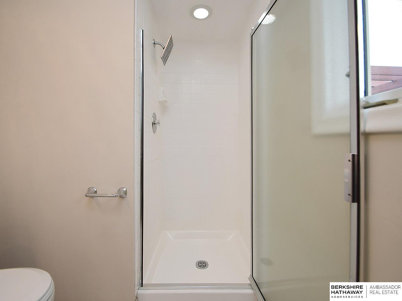 Omaha, Nebraska 68164, United States, 3 Bedrooms Bedrooms, ,2 BathroomsBathrooms,Residential,Active,235778