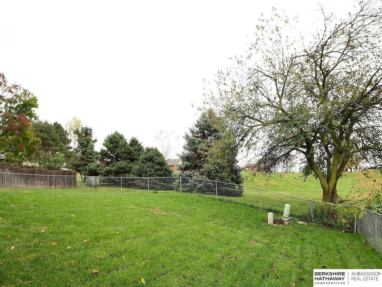 Omaha, Nebraska 68164, United States, 3 Bedrooms Bedrooms, ,2 BathroomsBathrooms,Residential,Active,235778