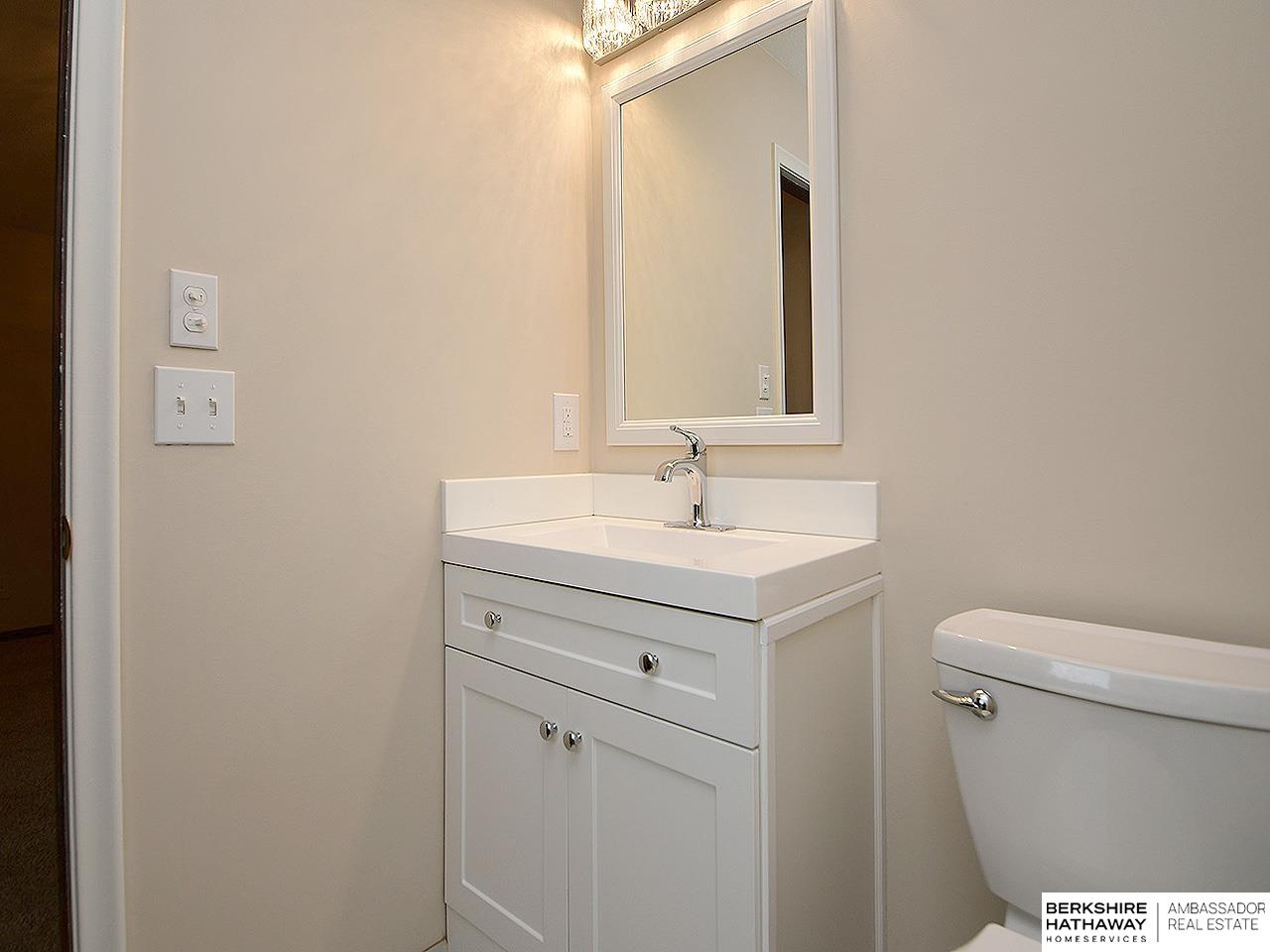 Omaha, Nebraska 68164, United States, 3 Bedrooms Bedrooms, ,2 BathroomsBathrooms,Residential,Active,235778