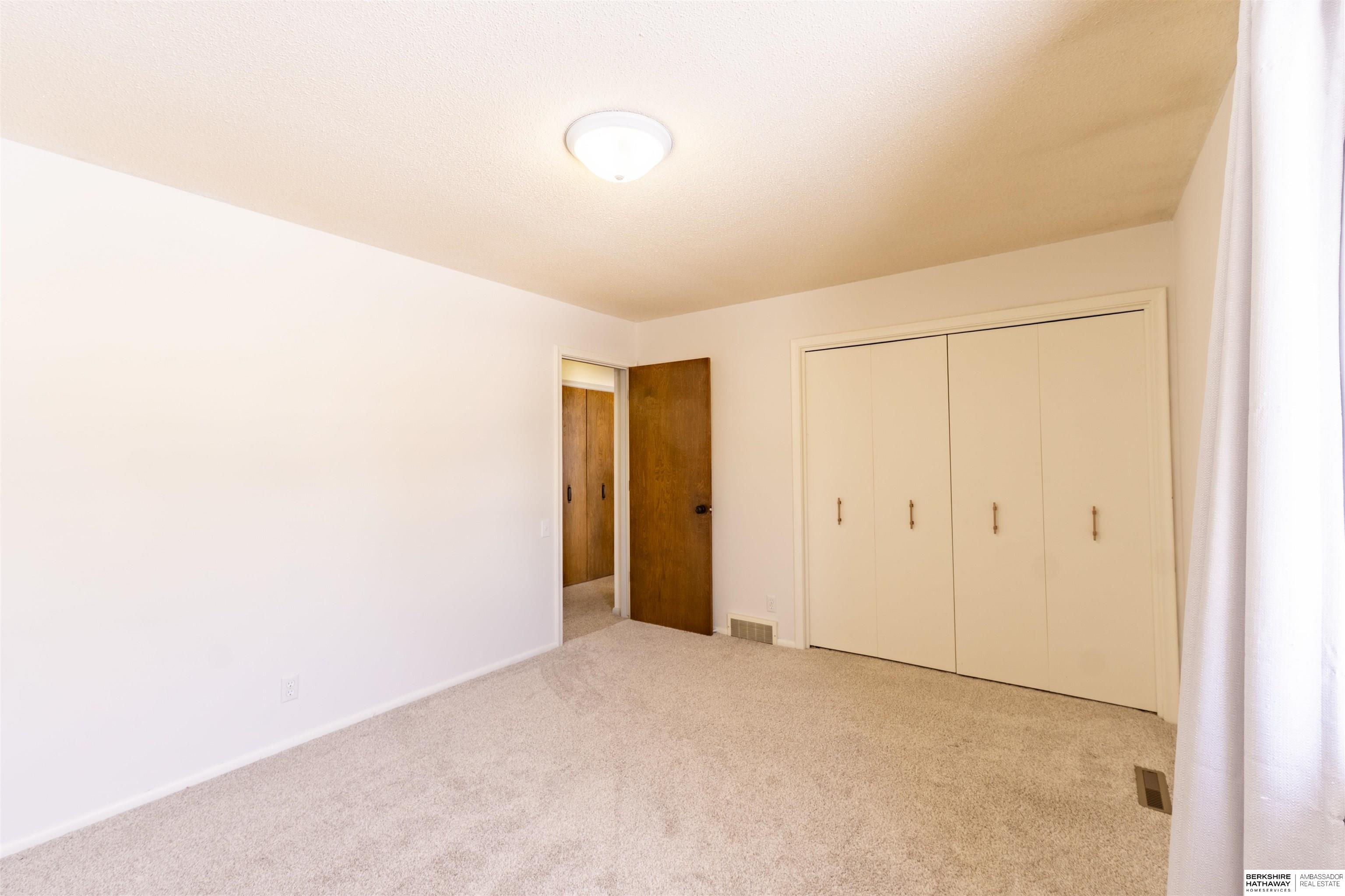 Omaha, Nebraska 68144, United States, 3 Bedrooms Bedrooms, ,2 BathroomsBathrooms,Residential,Active,250828