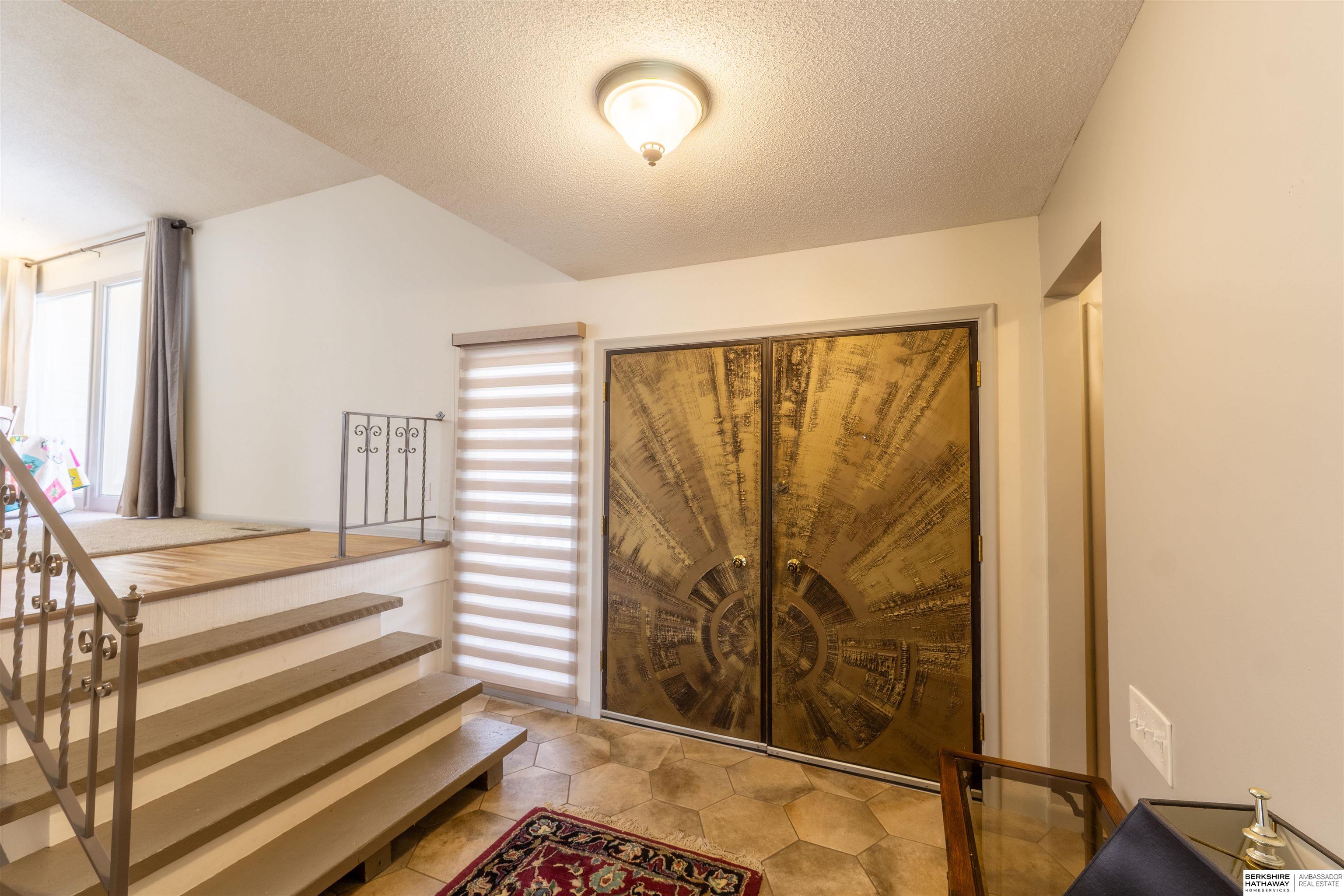 Omaha, Nebraska 68144, United States, 3 Bedrooms Bedrooms, ,2 BathroomsBathrooms,Residential,Active,250828