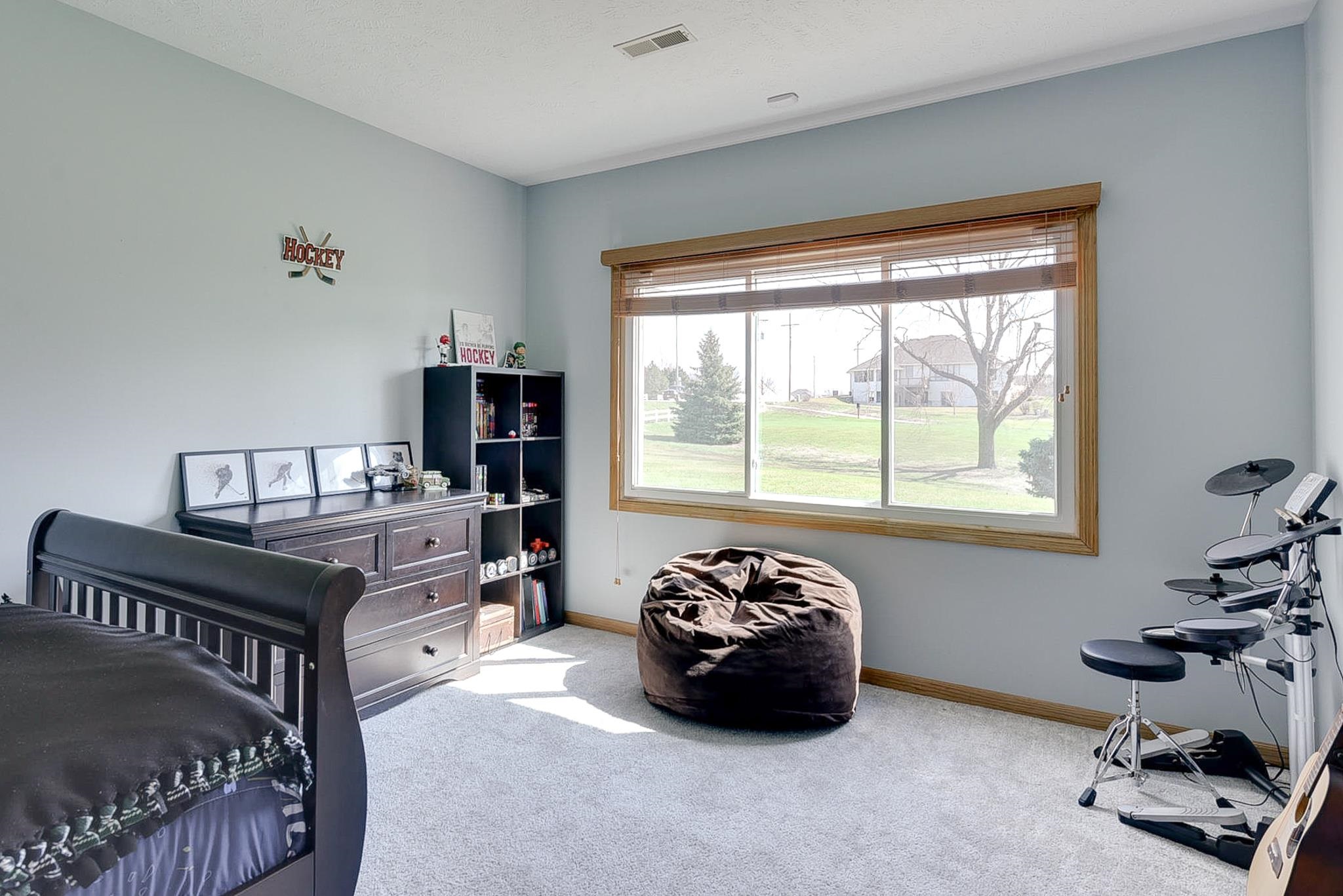 Omaha, Nebraska 68136, United States, 3 Bedrooms Bedrooms, ,3 BathroomsBathrooms,Residential,Active,183578