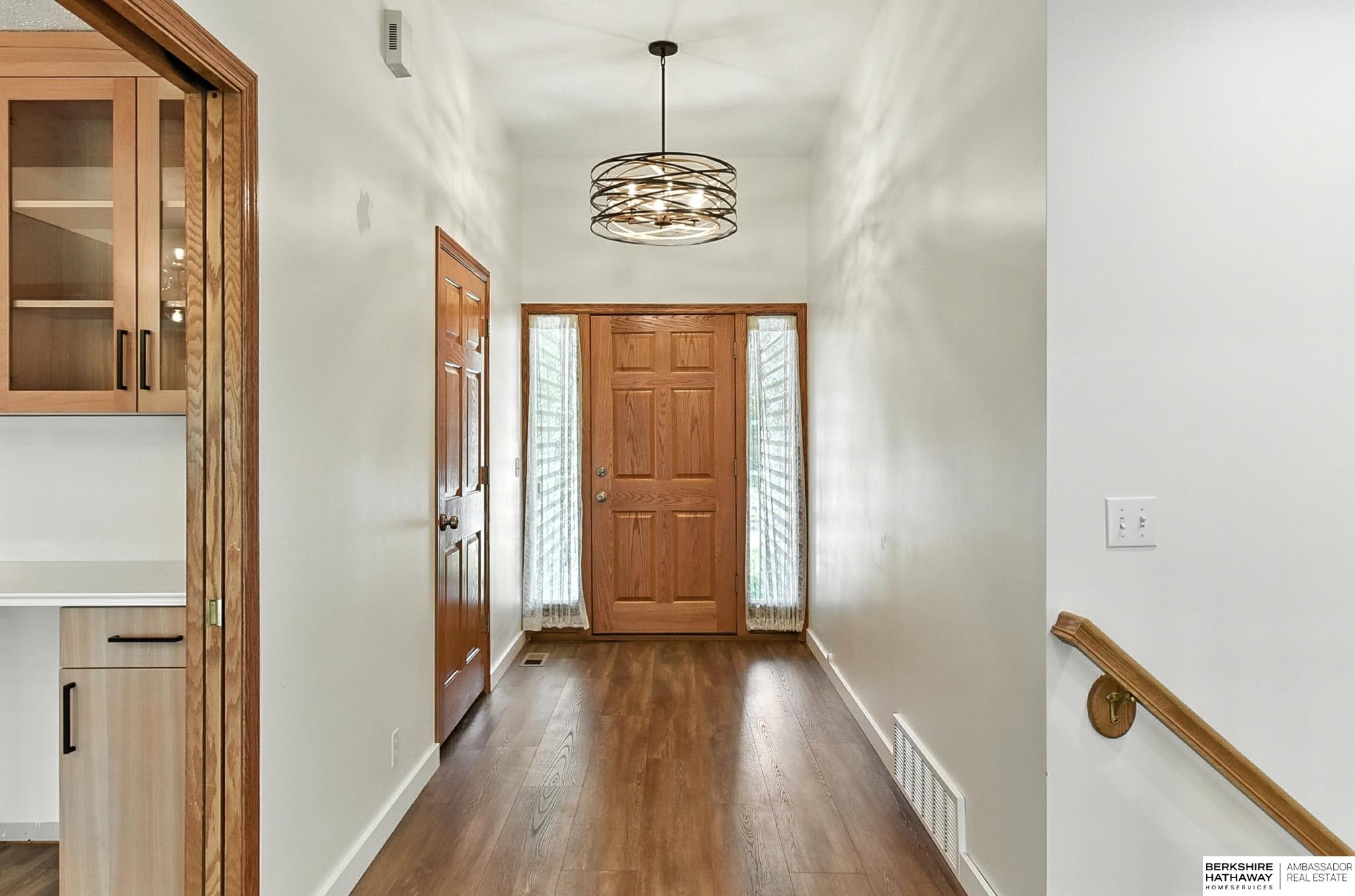 La Vista, Nebraska 68128, United States, 4 Bedrooms Bedrooms, ,3 BathroomsBathrooms,Residential,Active,192577