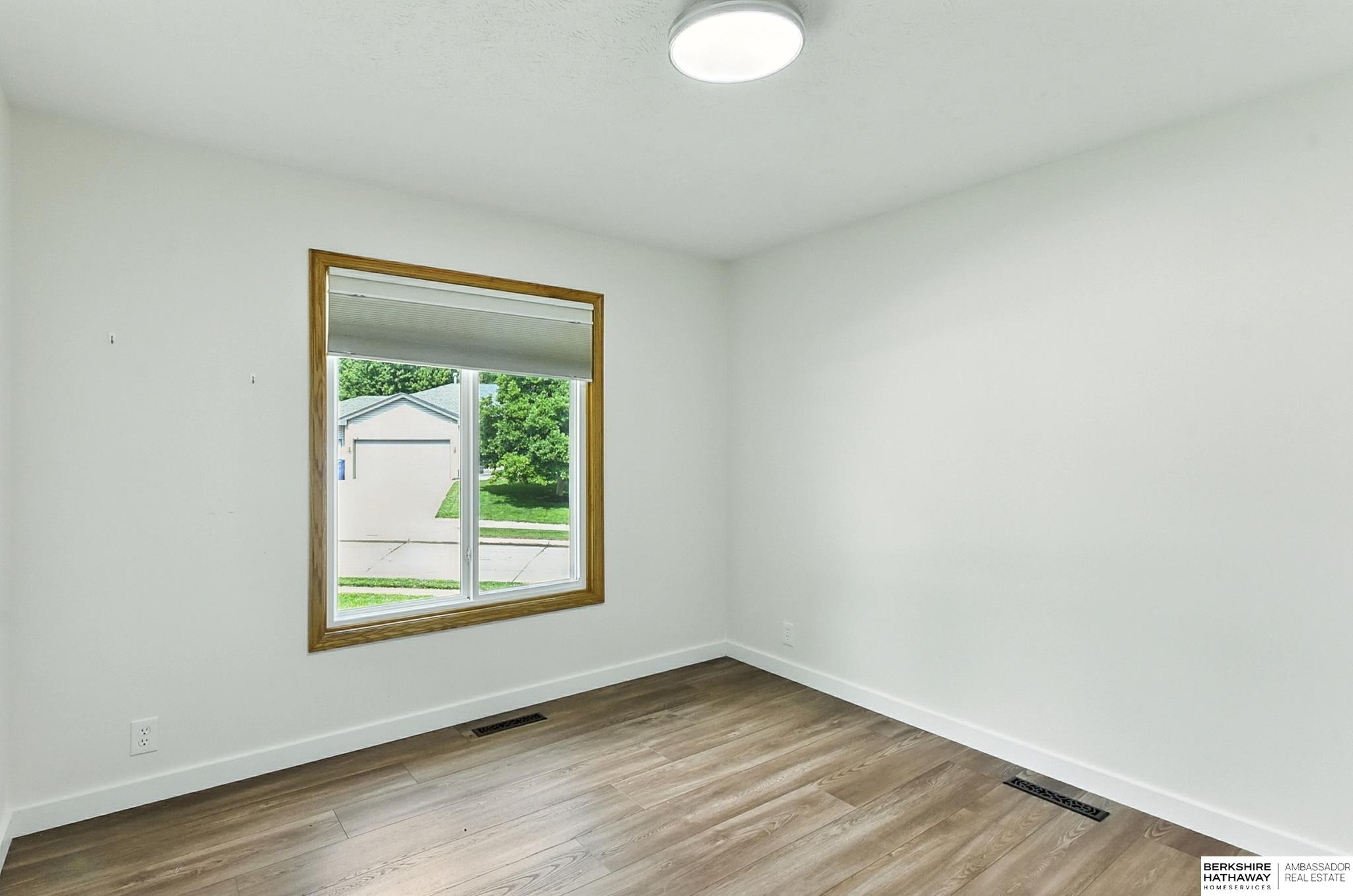 La Vista, Nebraska 68128, United States, 4 Bedrooms Bedrooms, ,3 BathroomsBathrooms,Residential,Active,192577