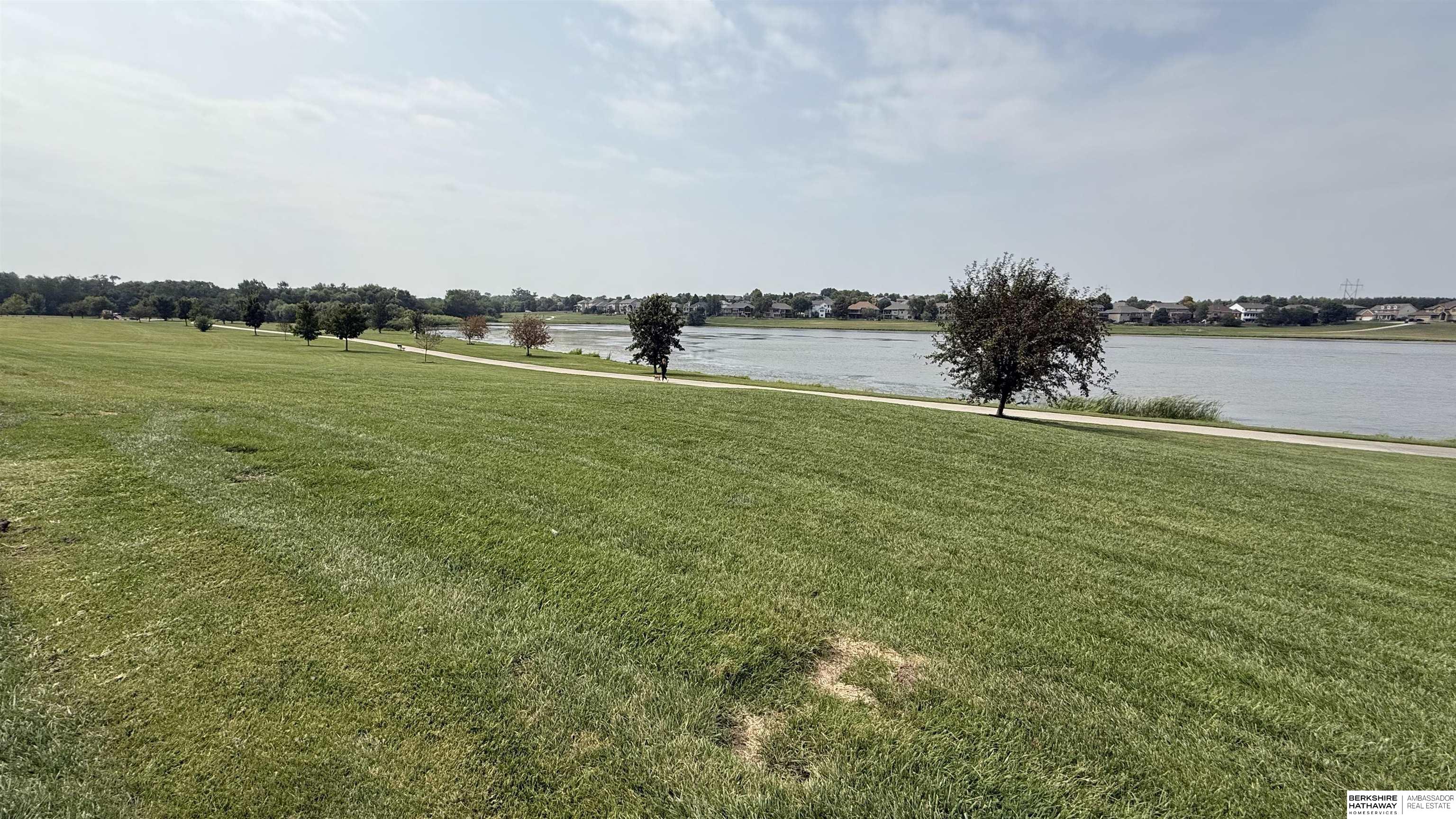 Omaha, Nebraska 68130, United States, 4 Bedrooms Bedrooms, ,3 BathroomsBathrooms,Residential,Active,203990