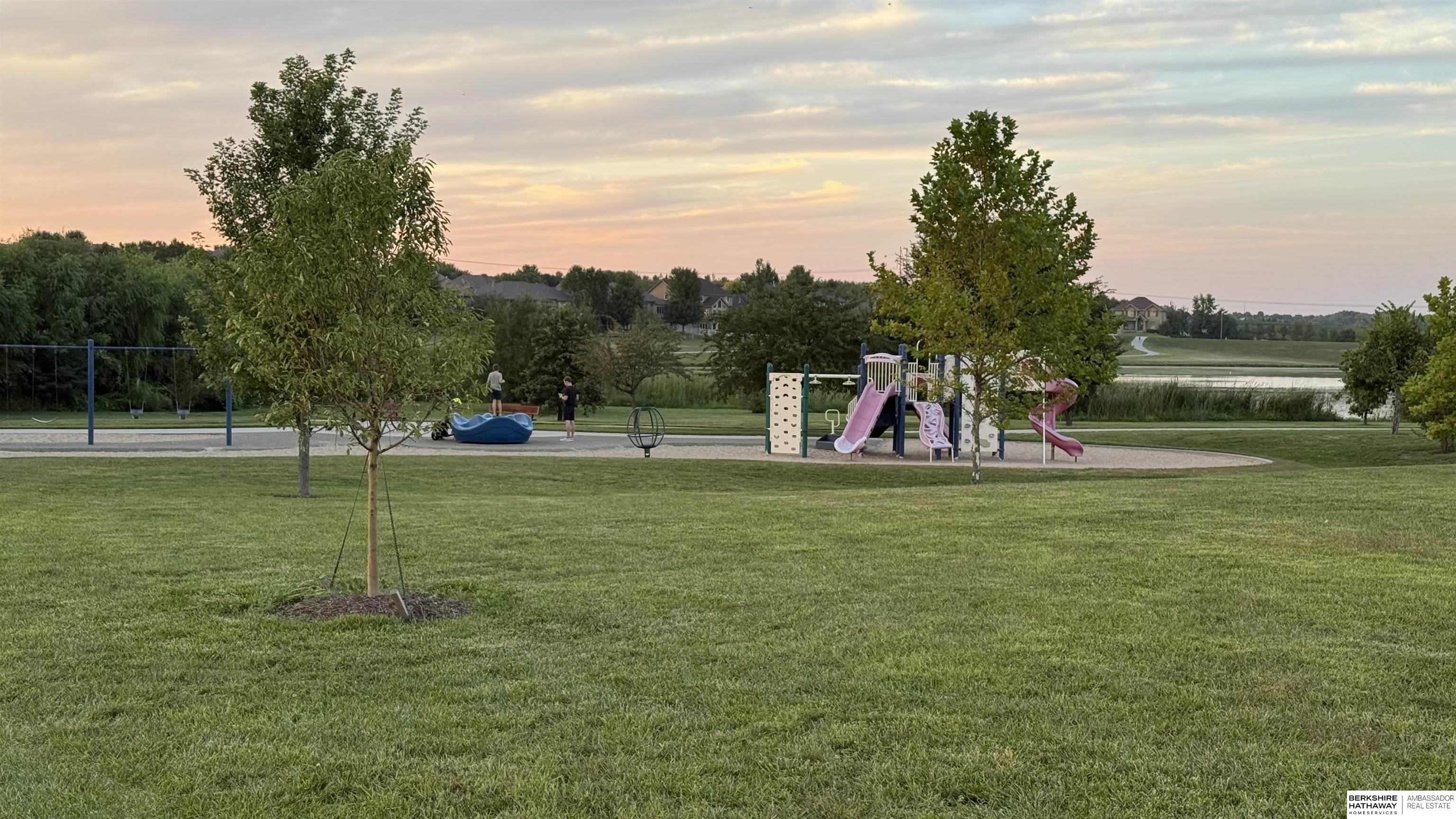 Omaha, Nebraska 68130, United States, 4 Bedrooms Bedrooms, ,3 BathroomsBathrooms,Residential,Active,203990