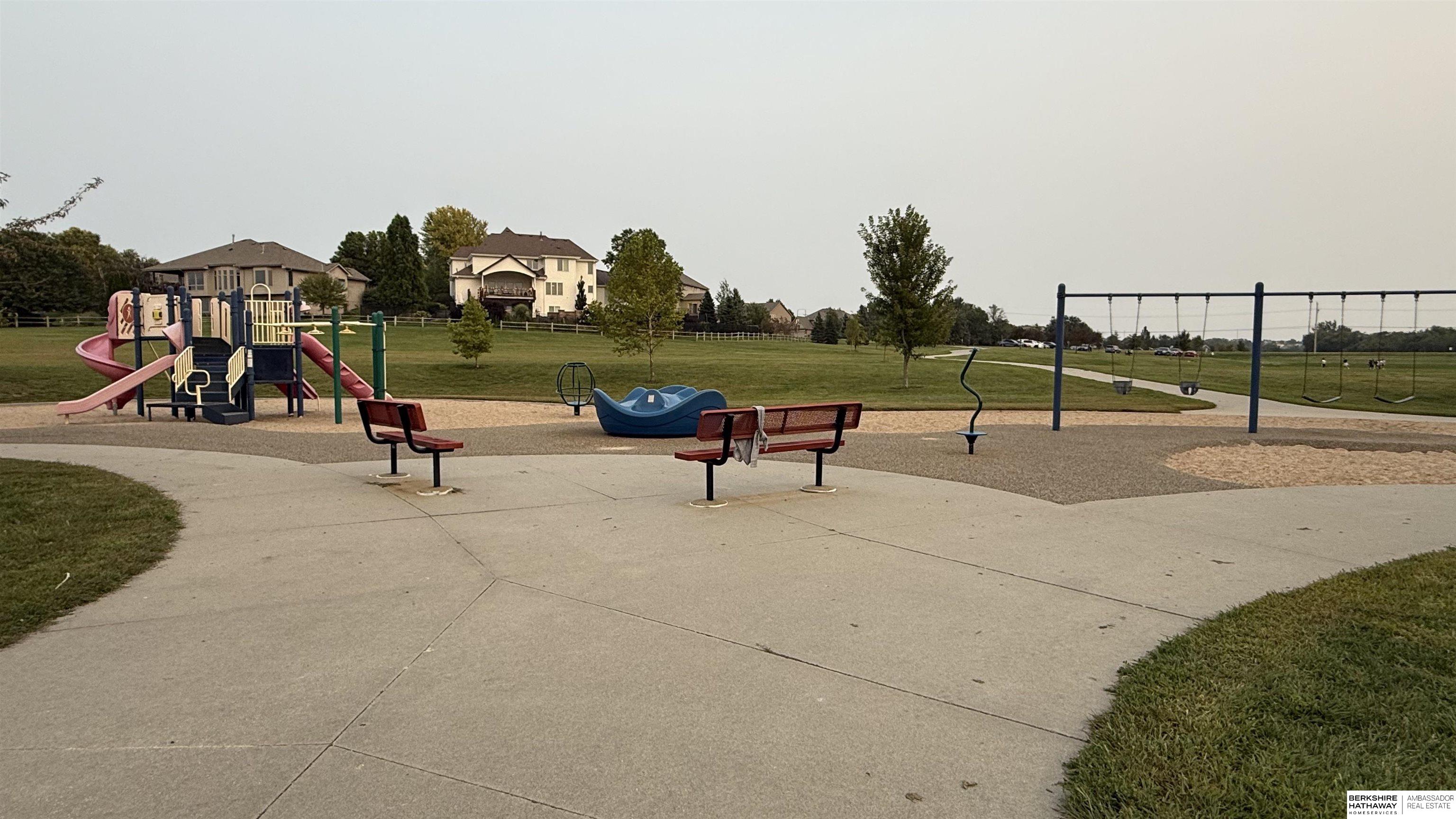 Omaha, Nebraska 68130, United States, 4 Bedrooms Bedrooms, ,3 BathroomsBathrooms,Residential,Active,203990