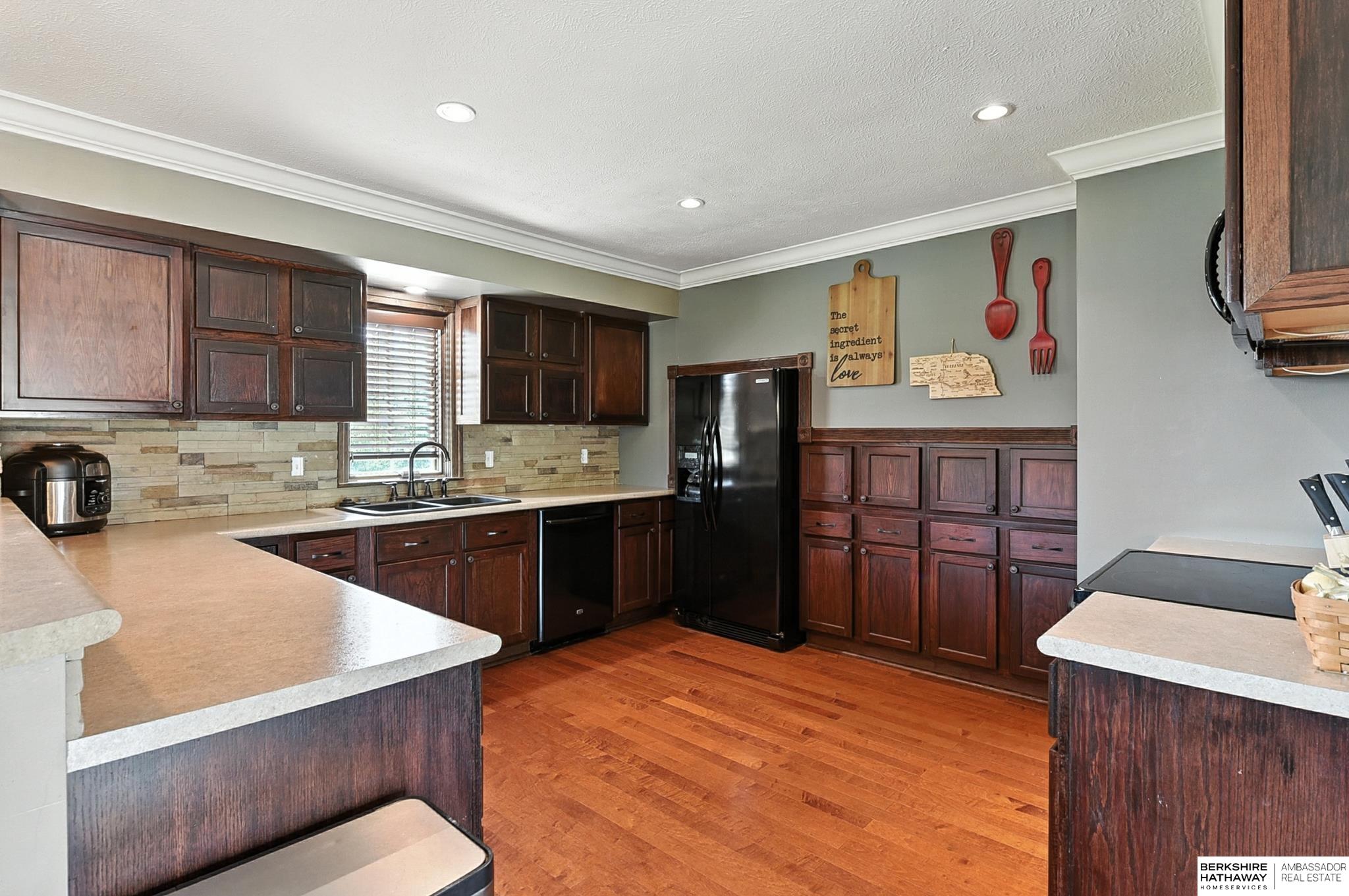 Omaha, Nebraska 68164, United States, 3 Bedrooms Bedrooms, ,3 BathroomsBathrooms,Residential,Active,195936