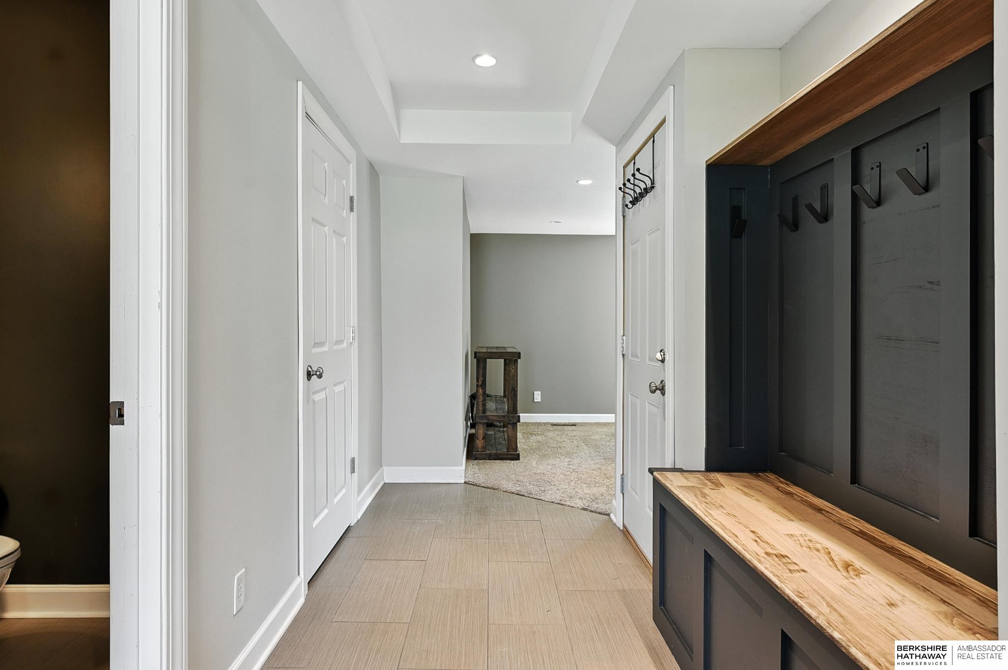 Omaha, Nebraska 68164, United States, 3 Bedrooms Bedrooms, ,3 BathroomsBathrooms,Residential,Active,195936