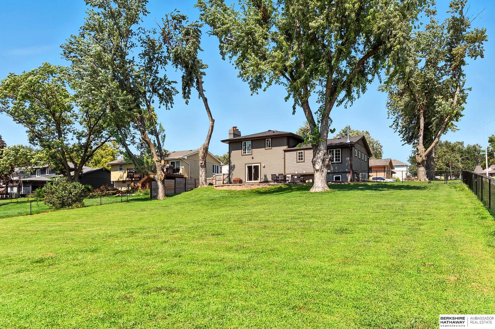 Omaha, Nebraska 68164, United States, 3 Bedrooms Bedrooms, ,3 BathroomsBathrooms,Residential,Active,195936