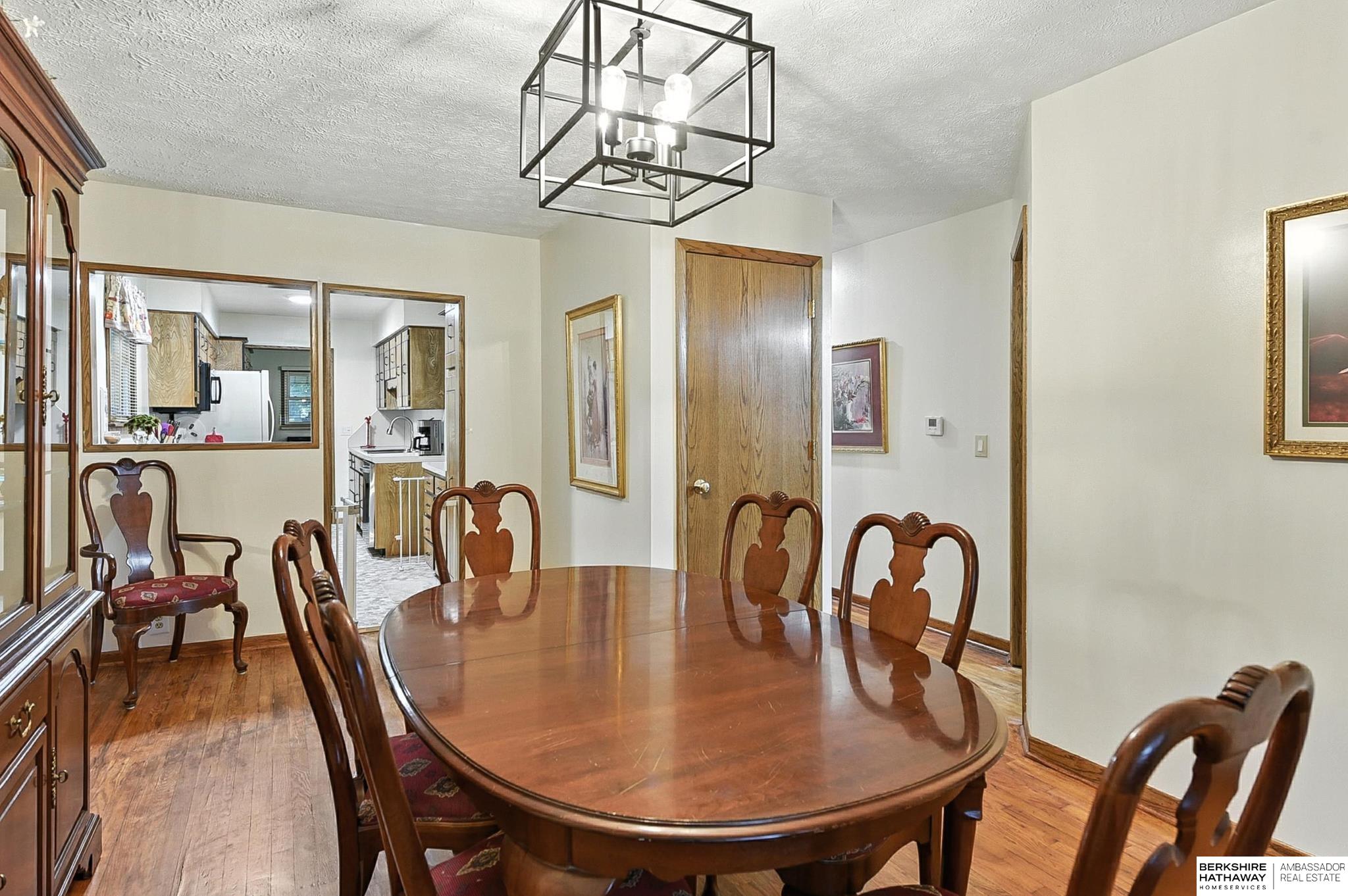 Omaha, Nebraska 68132, United States, 3 Bedrooms Bedrooms, ,1 BathroomBathrooms,Residential,Pending,206560