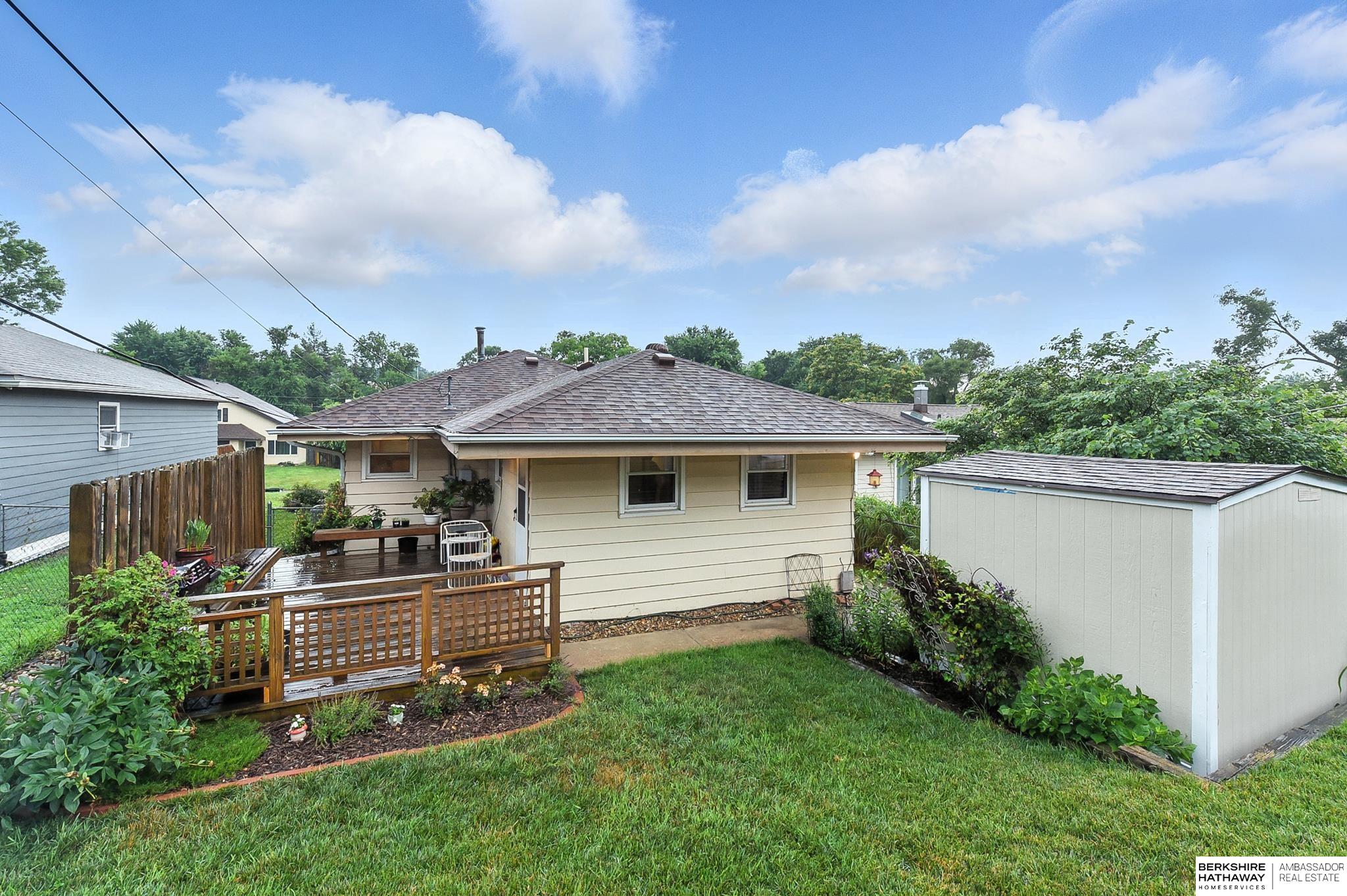 Omaha, Nebraska 68132, United States, 3 Bedrooms Bedrooms, ,1 BathroomBathrooms,Residential,Pending,206560