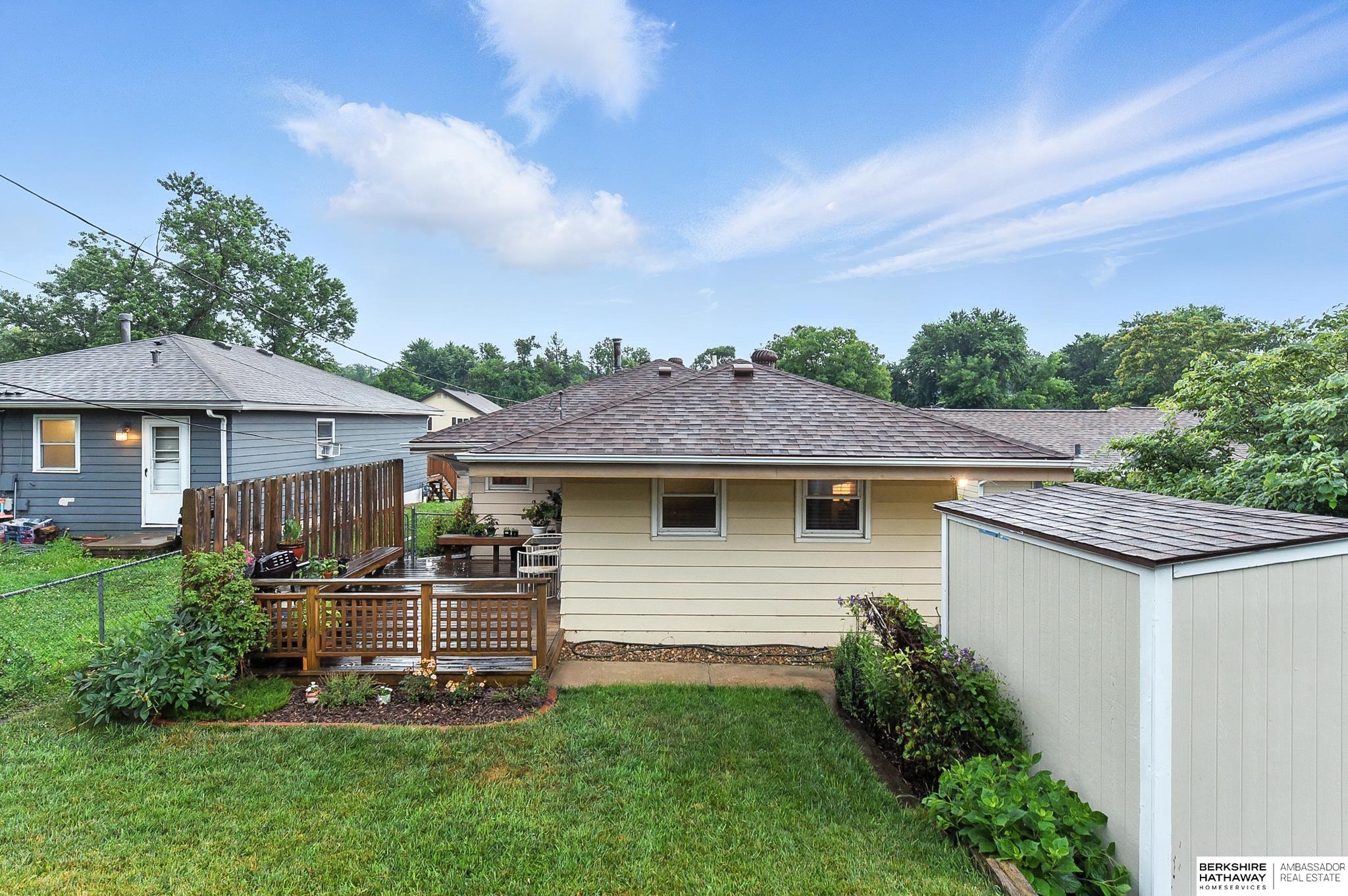 Omaha, Nebraska 68132, United States, 3 Bedrooms Bedrooms, ,1 BathroomBathrooms,Residential,Pending,206560