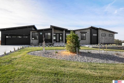 Photo of 902 S Lakeview Way, Ashland, NE 68003 (MLS # 22532781)