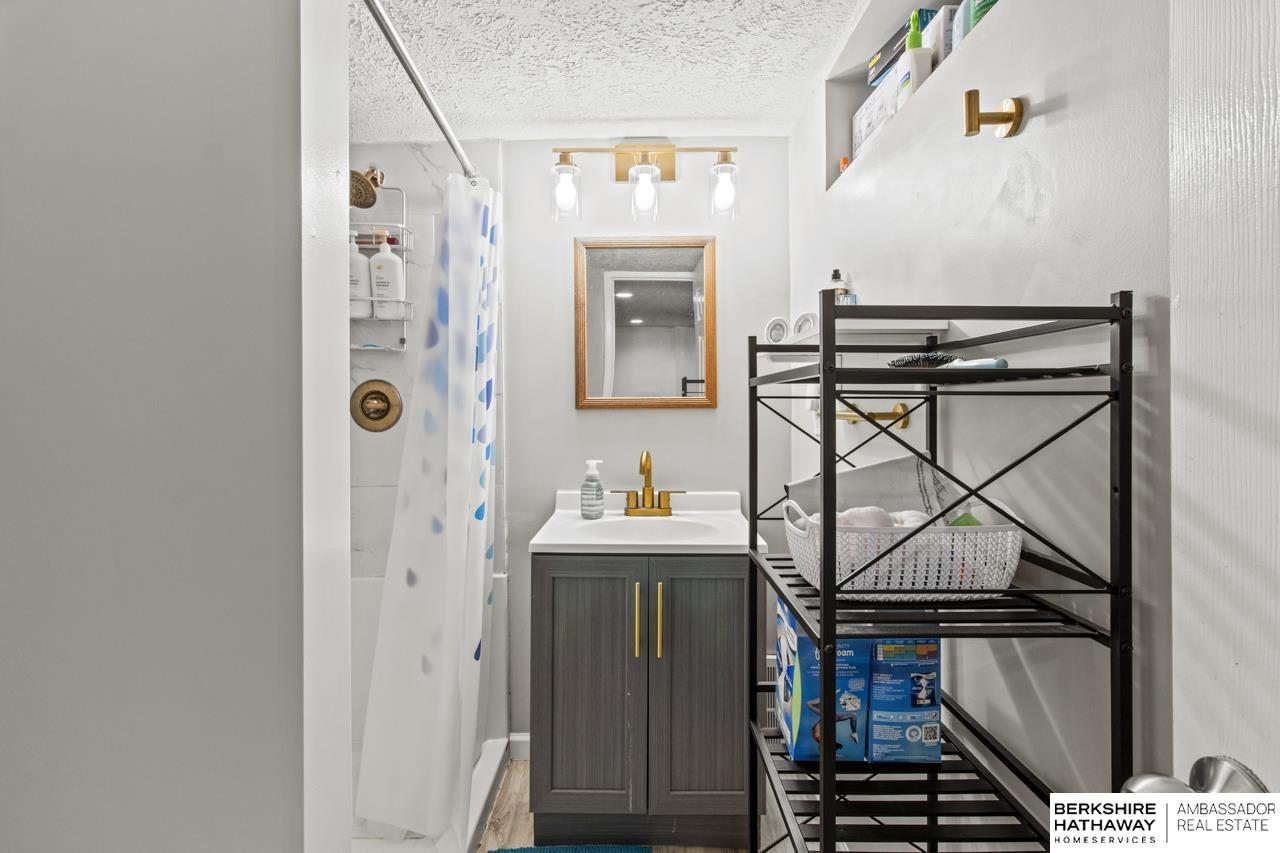 Bellevue, Nebraska 68005, United States, 3 Bedrooms Bedrooms, ,2 BathroomsBathrooms,Residential,Active,190812