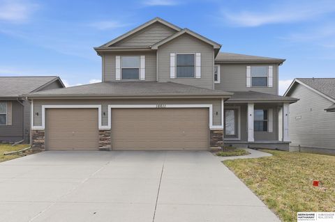 Photo of 16611 Dora Hamann Parkway, Omaha, NE 68116 (MLS # 22613528)