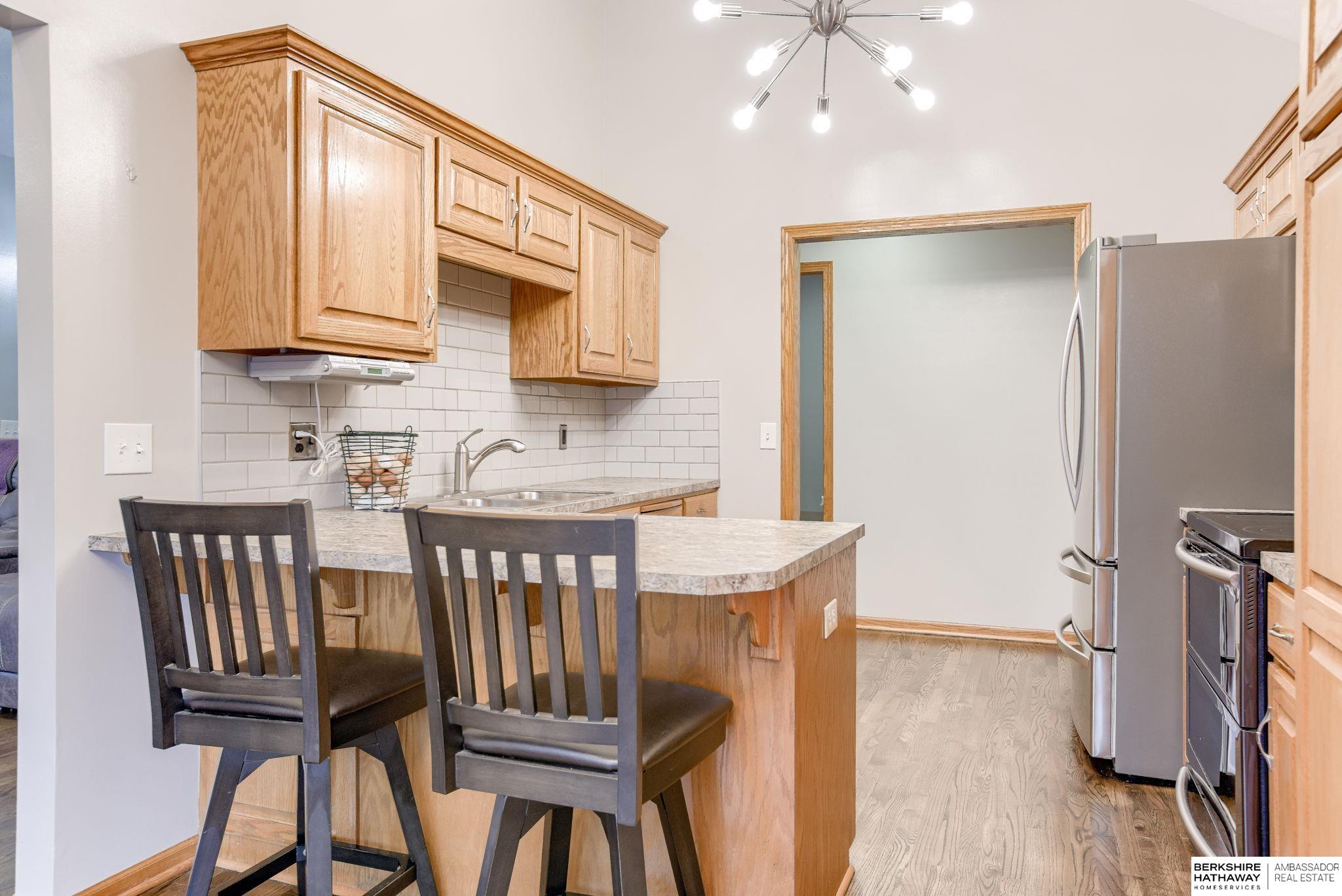 Springfield, Nebraska 68059, United States, 5 Bedrooms Bedrooms, ,3 BathroomsBathrooms,Residential,Pending,144718