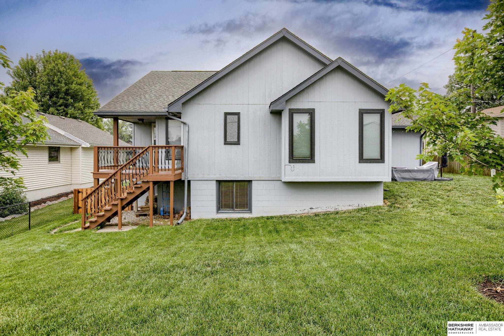 Springfield, Nebraska 68059, United States, 5 Bedrooms Bedrooms, ,3 BathroomsBathrooms,Residential,Pending,144718