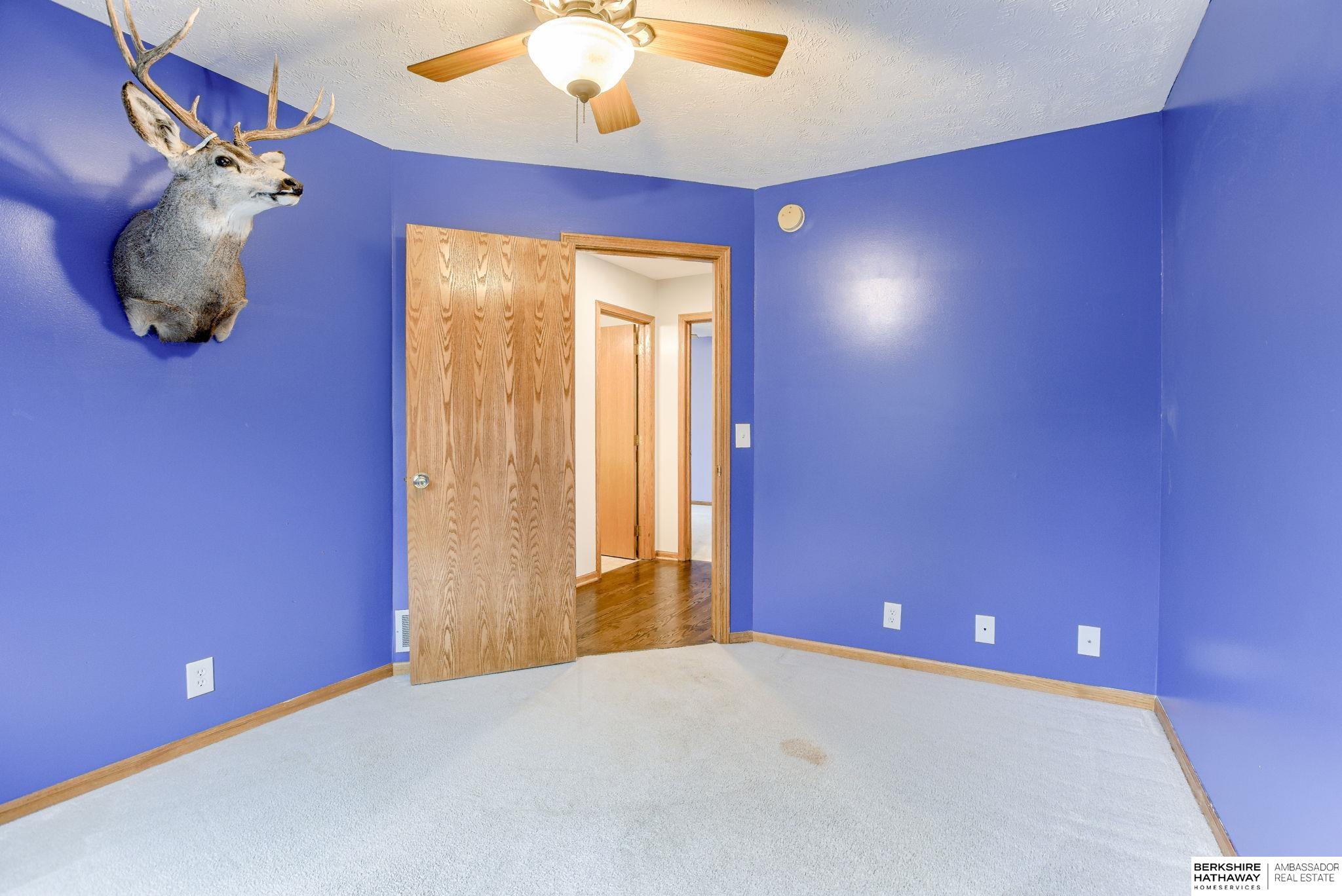 Springfield, Nebraska 68059, United States, 5 Bedrooms Bedrooms, ,3 BathroomsBathrooms,Residential,Pending,144718