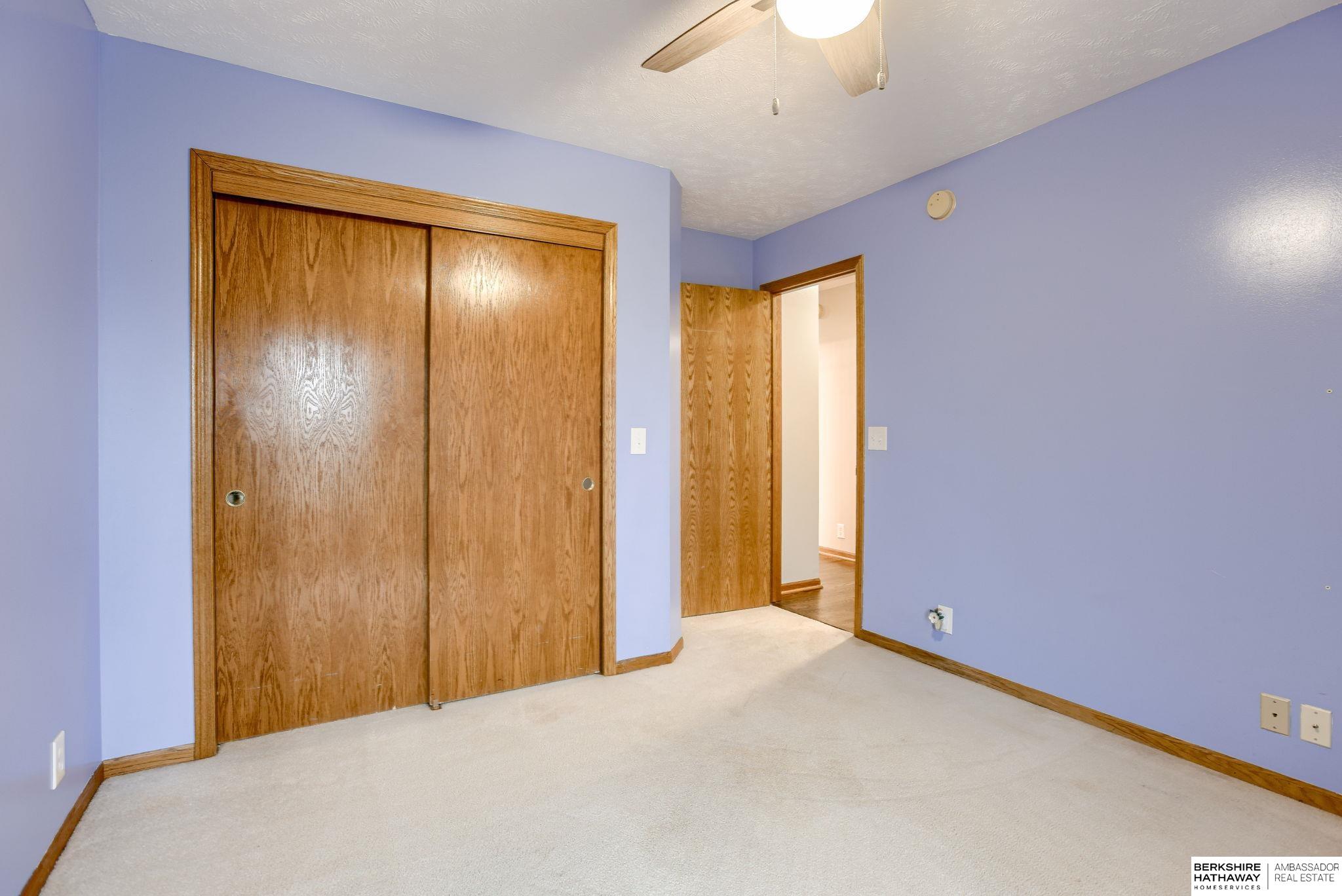 Springfield, Nebraska 68059, United States, 5 Bedrooms Bedrooms, ,3 BathroomsBathrooms,Residential,Pending,144718