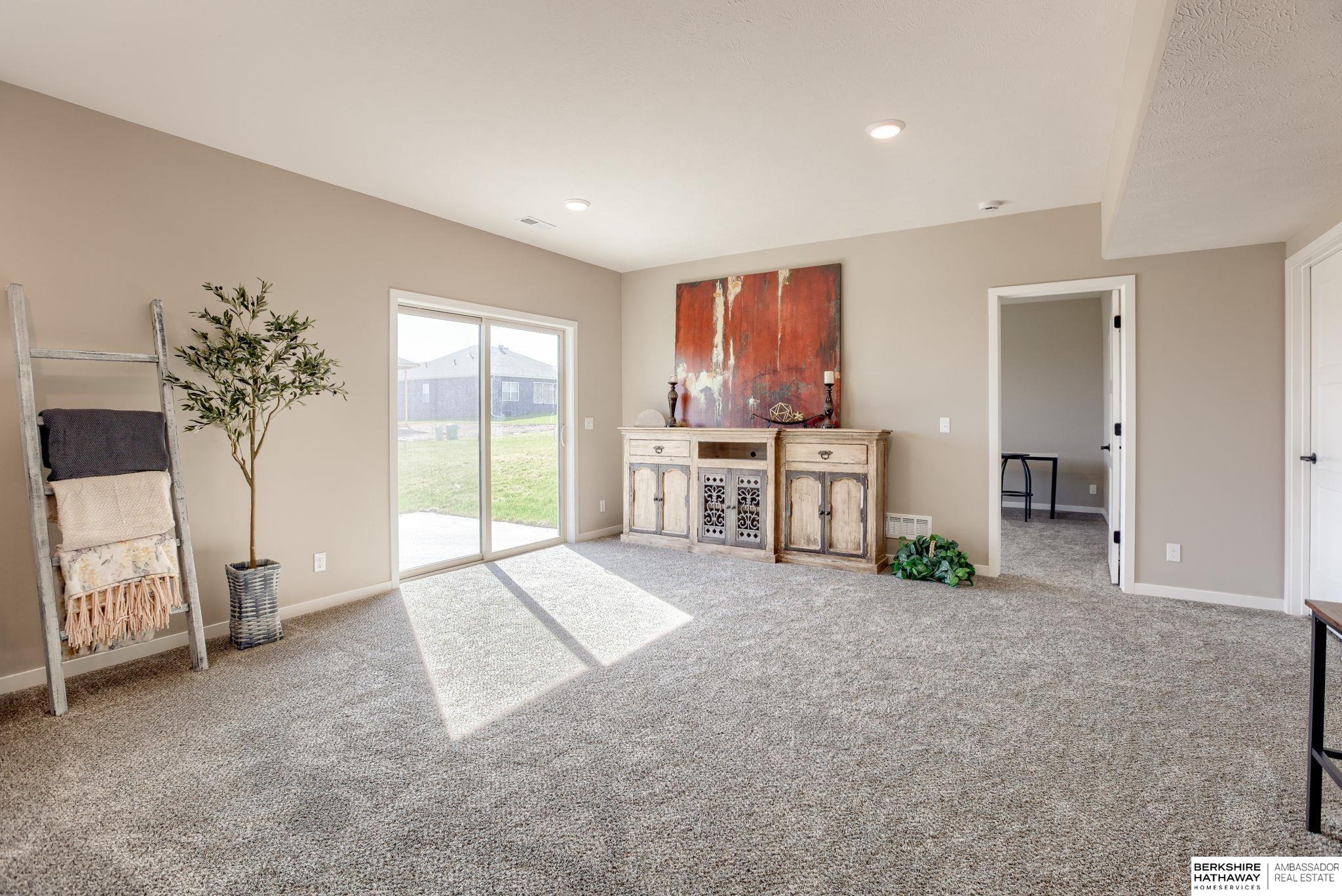 Bennington, Nebraska 68007, United States, 4 Bedrooms Bedrooms, ,3 BathroomsBathrooms,Residential,Active,28393