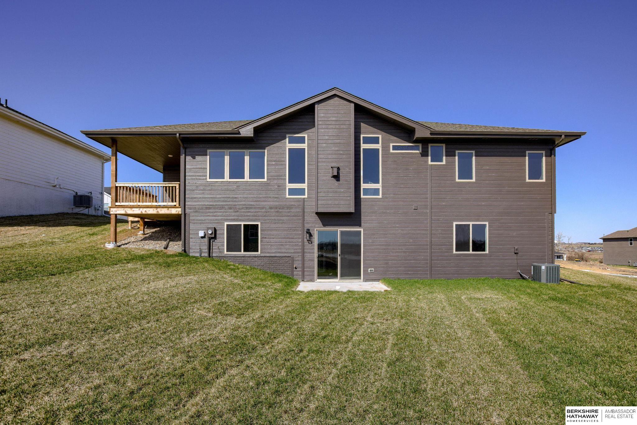 Bennington, Nebraska 68007, United States, 4 Bedrooms Bedrooms, ,3 BathroomsBathrooms,Residential,Active,28393