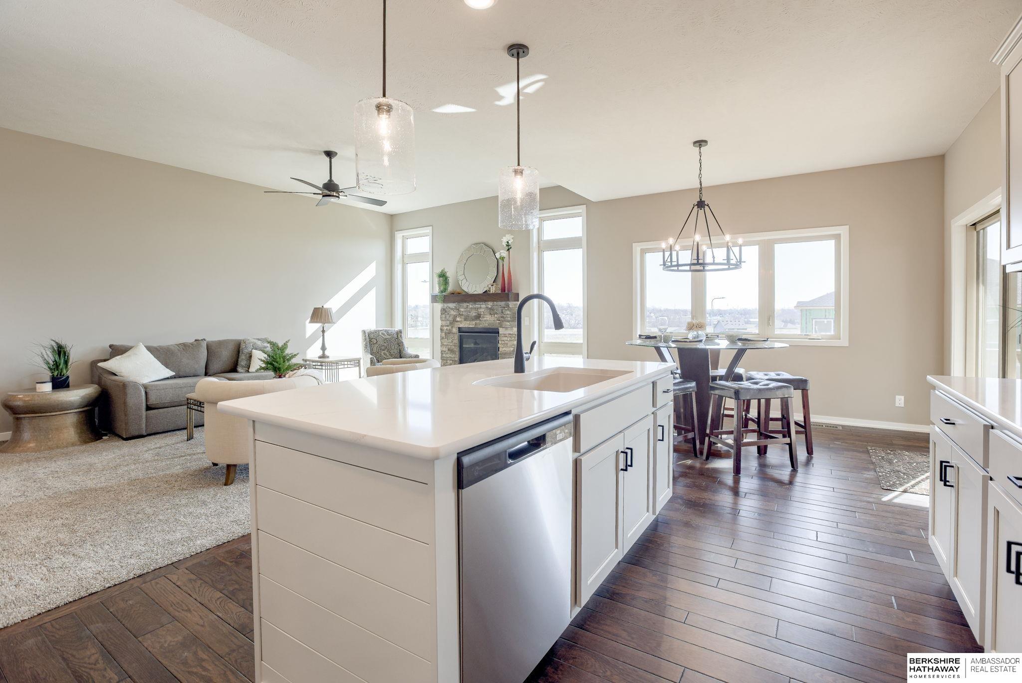 Bennington, Nebraska 68007, United States, 4 Bedrooms Bedrooms, ,3 BathroomsBathrooms,Residential,Active,28393