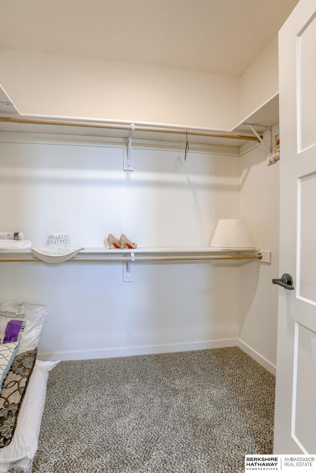 Bennington, Nebraska 68007, United States, 4 Bedrooms Bedrooms, ,3 BathroomsBathrooms,Residential,Active,28393