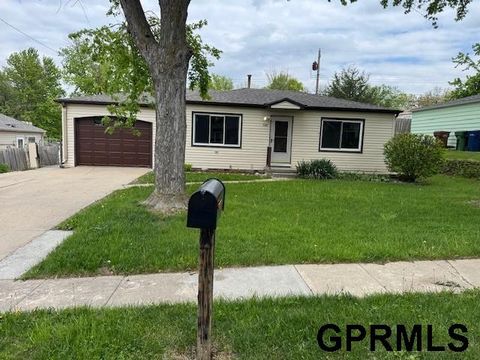 Photo of 7317 S 40th Street, Bellevue, NE 68147 (MLS # 22612303)