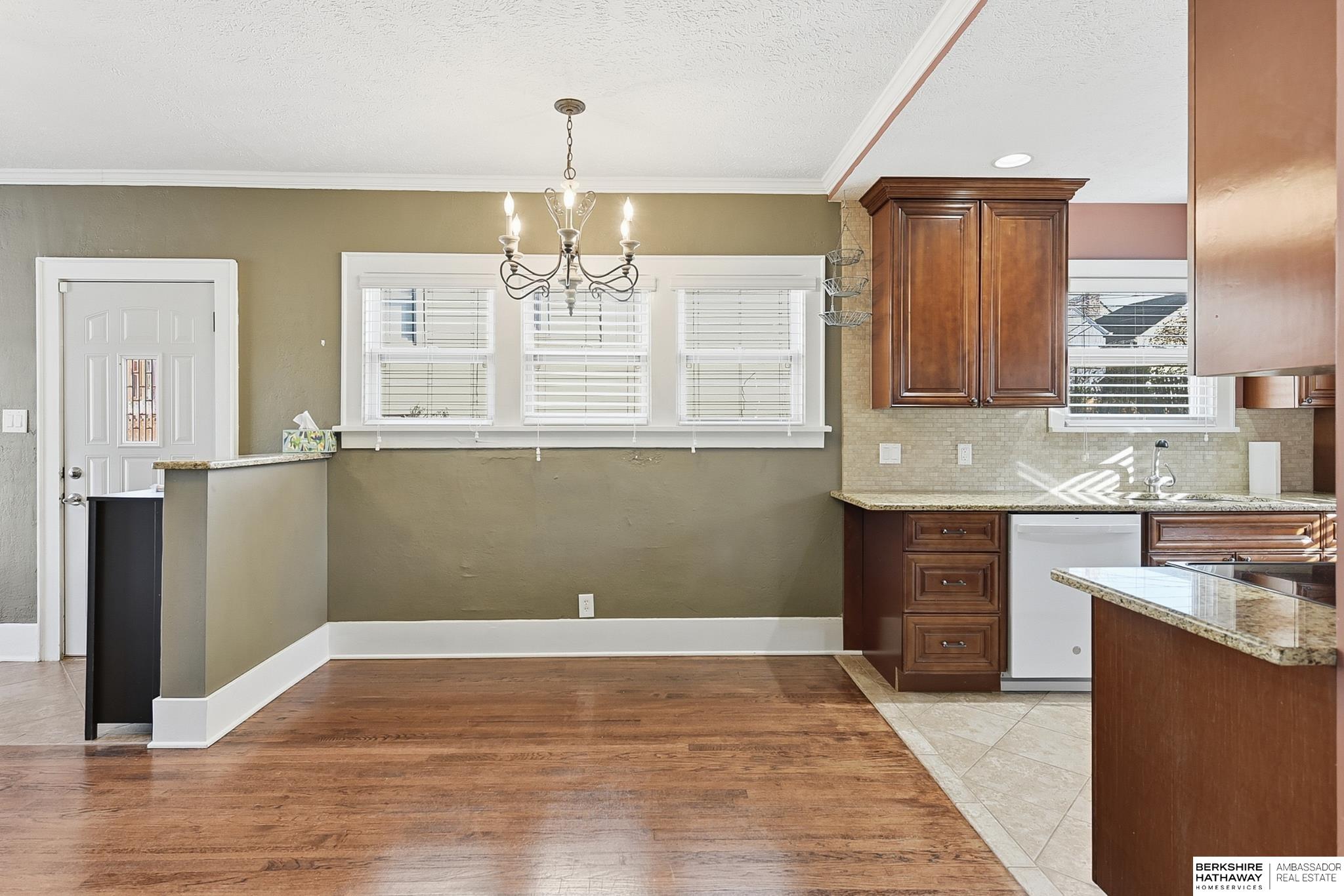 Omaha, Nebraska 68106, United States, 3 Bedrooms Bedrooms, ,2 BathroomsBathrooms,Residential,Active,244200