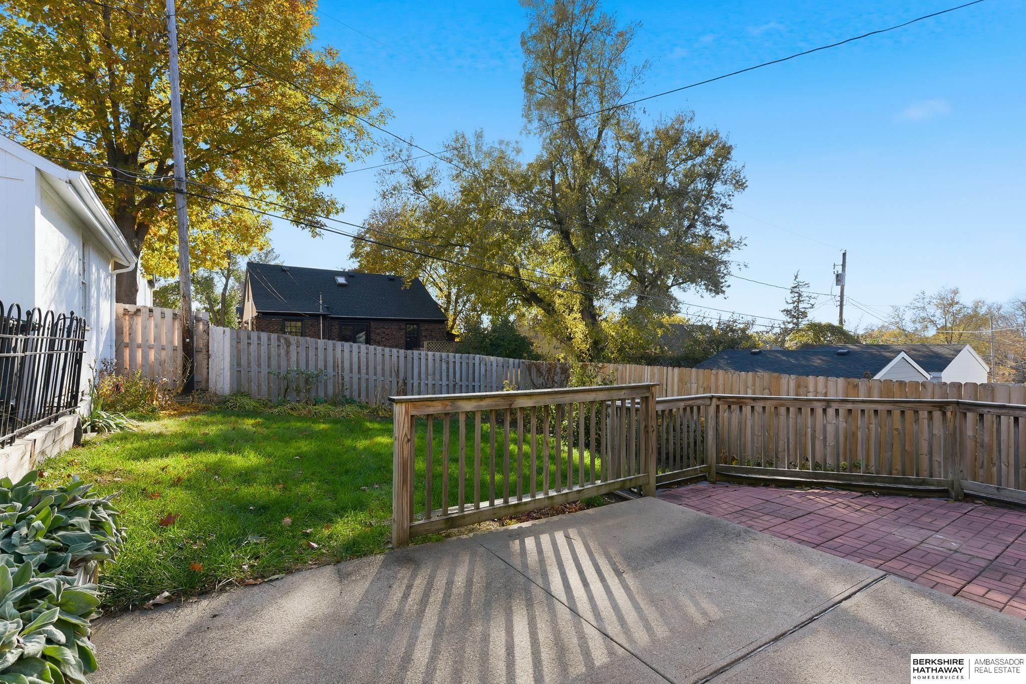 Omaha, Nebraska 68106, United States, 3 Bedrooms Bedrooms, ,2 BathroomsBathrooms,Residential,Active,244200