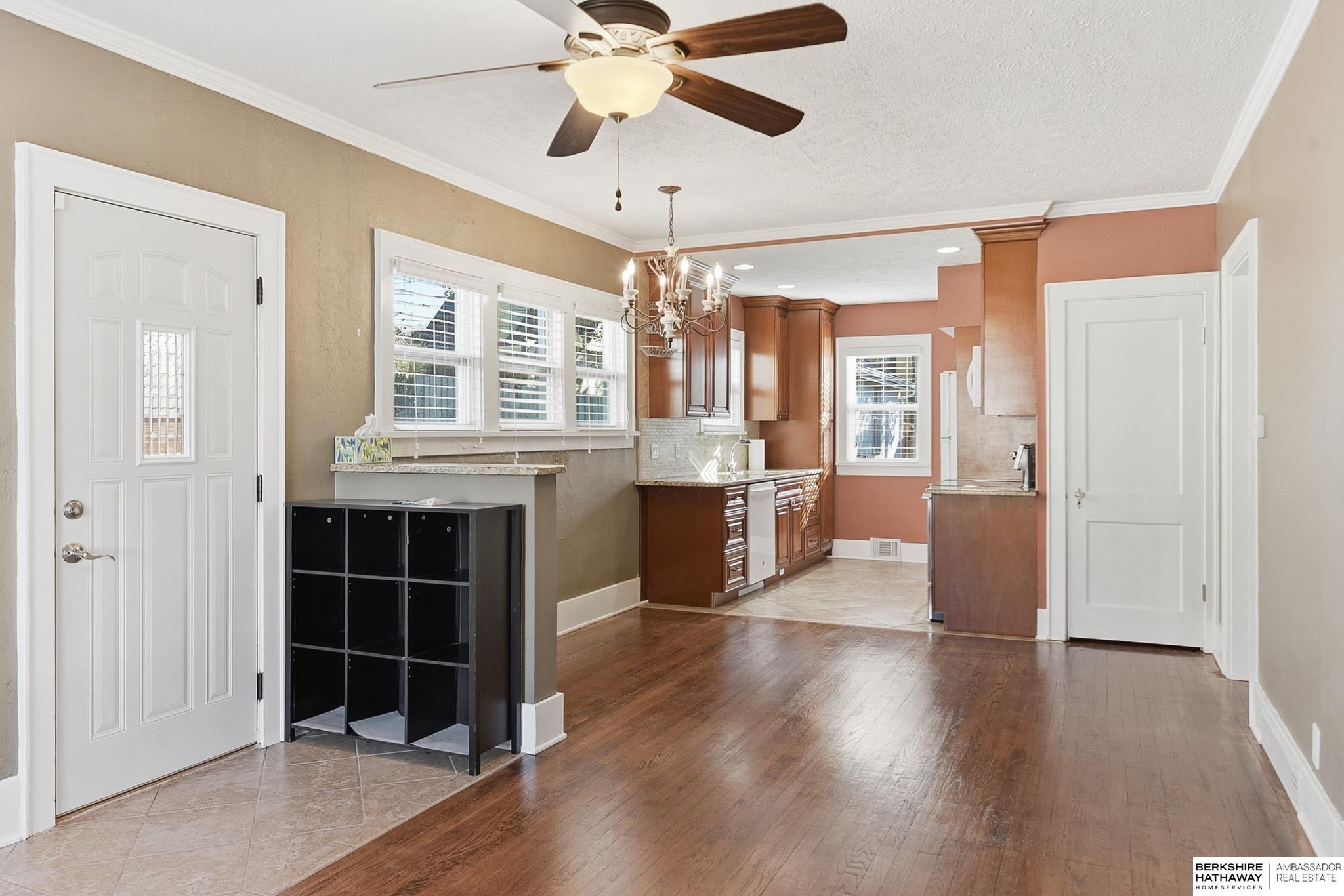 Omaha, Nebraska 68106, United States, 3 Bedrooms Bedrooms, ,2 BathroomsBathrooms,Residential,Active,244200