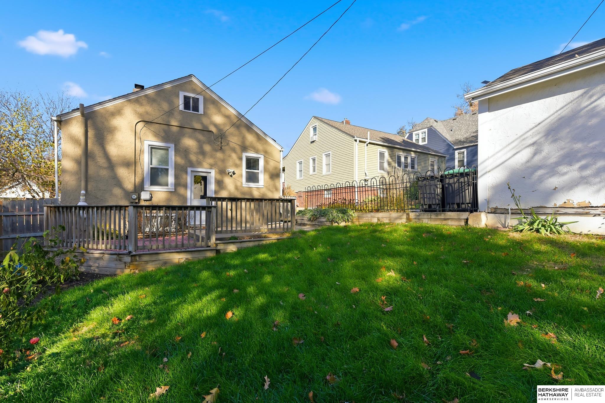 Omaha, Nebraska 68106, United States, 3 Bedrooms Bedrooms, ,2 BathroomsBathrooms,Residential,Active,244200