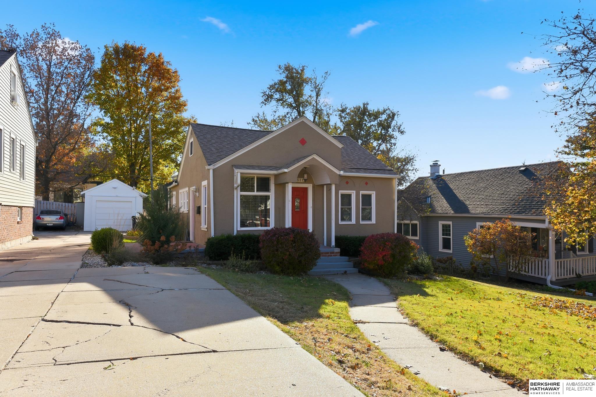 Omaha, Nebraska 68106, United States, 3 Bedrooms Bedrooms, ,2 BathroomsBathrooms,Residential,Active,244200