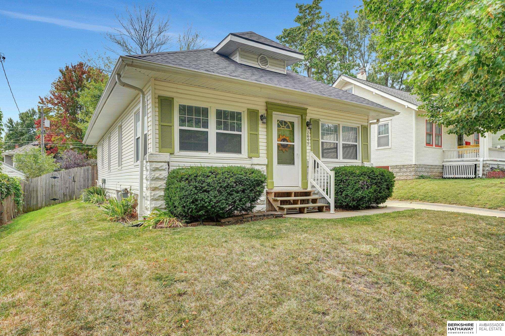 Lincoln, Nebraska 68502, United States, 2 Bedrooms Bedrooms, ,3 BathroomsBathrooms,Residential,Pending,224595