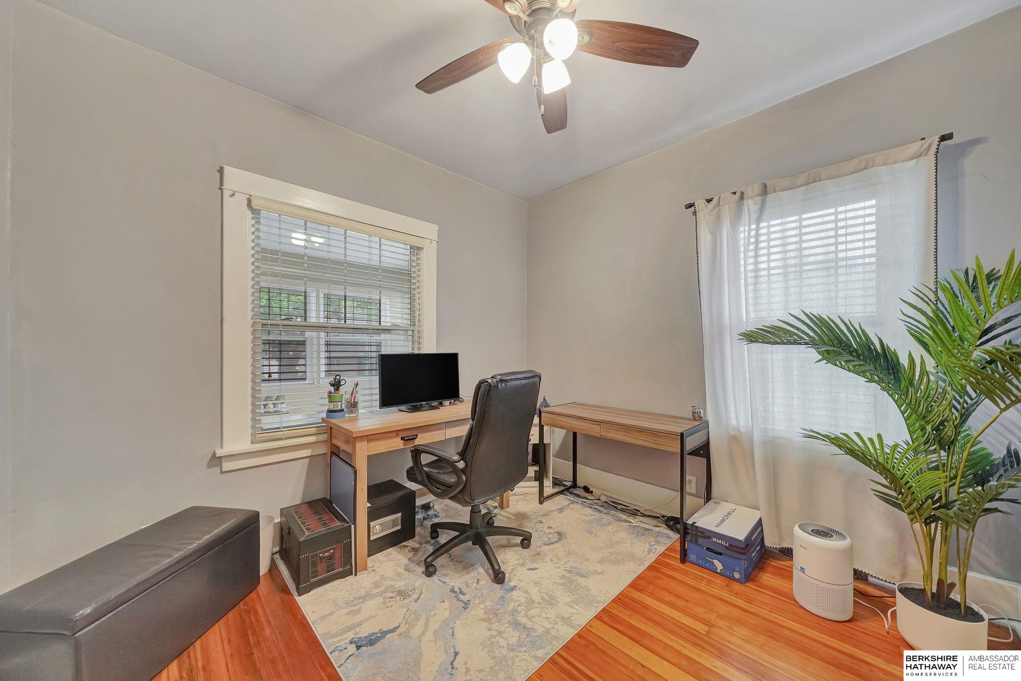 Lincoln, Nebraska 68502, United States, 2 Bedrooms Bedrooms, ,3 BathroomsBathrooms,Residential,Pending,224595