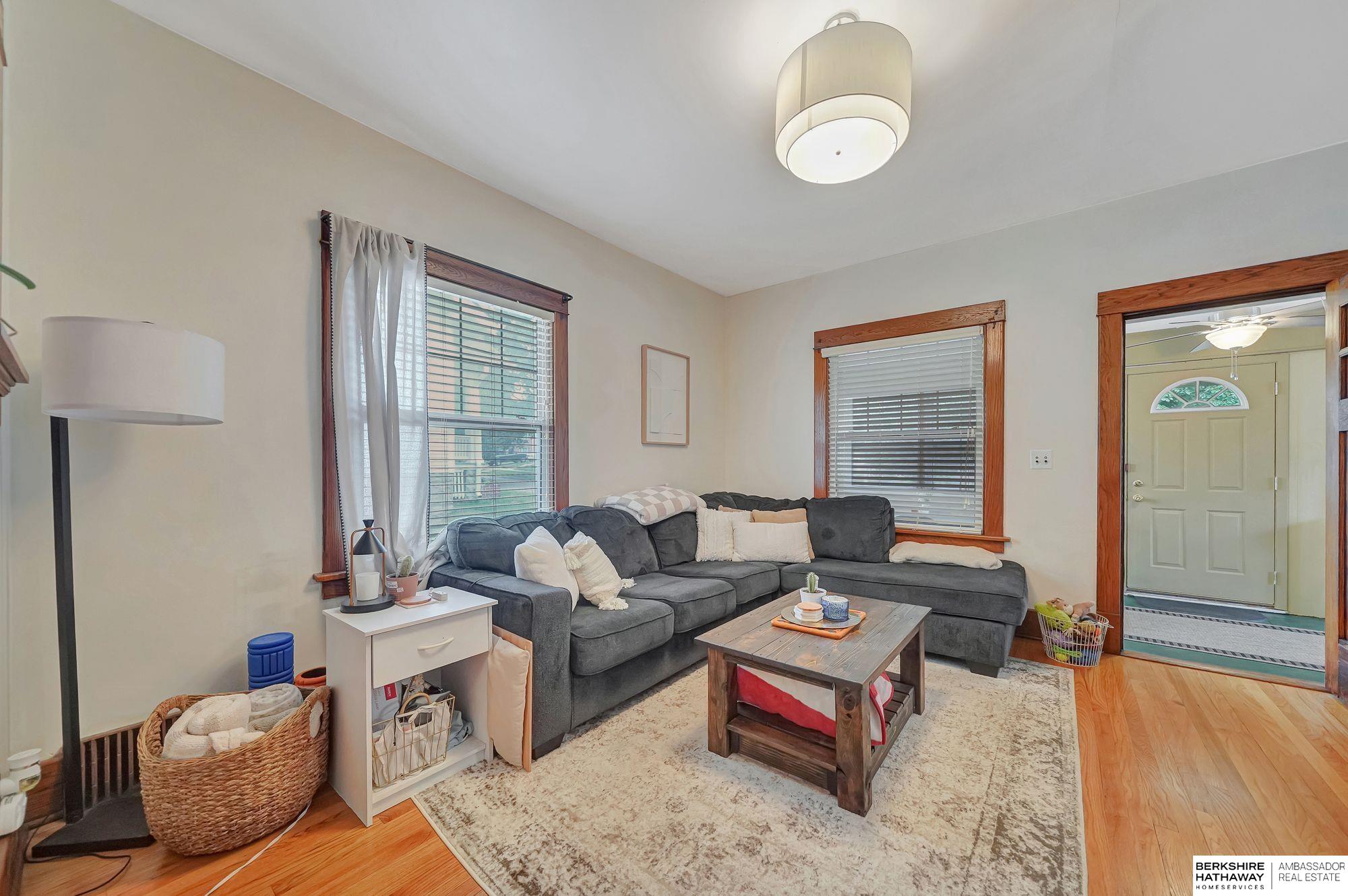 Lincoln, Nebraska 68502, United States, 2 Bedrooms Bedrooms, ,3 BathroomsBathrooms,Residential,Pending,224595