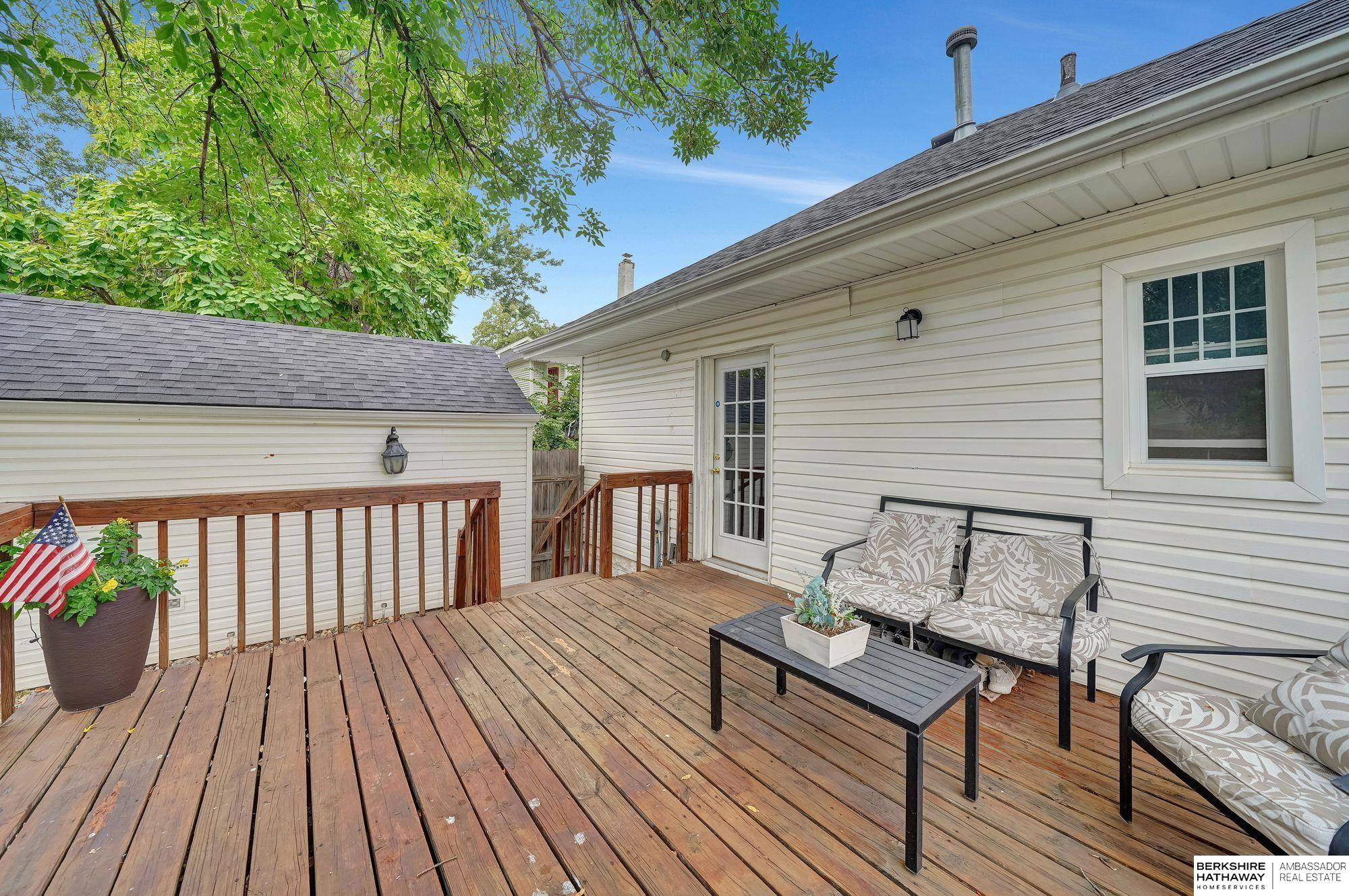 Lincoln, Nebraska 68502, United States, 2 Bedrooms Bedrooms, ,3 BathroomsBathrooms,Residential,Pending,224595