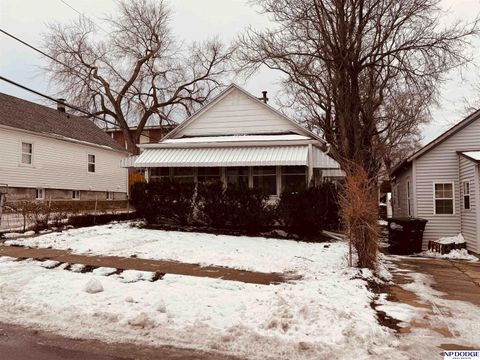 Photo of 2513 I Street, Omaha, NE 68107 (MLS # 22534436)