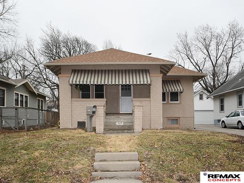 Photo of 850 S 36th Street, Lincoln, NE 68510 (MLS # 22605742)