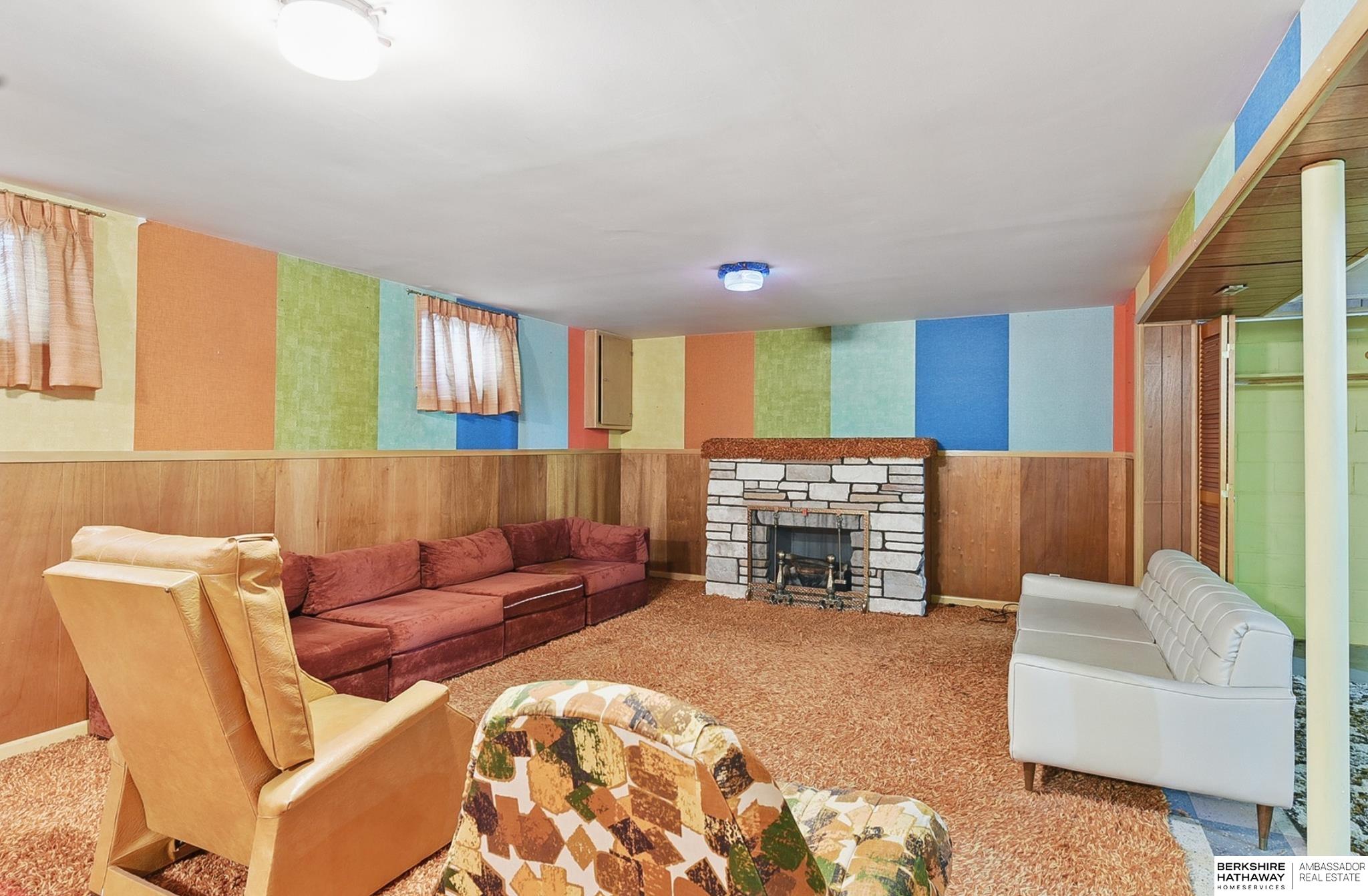 Omaha, Nebraska 68107, United States, 2 Bedrooms Bedrooms, ,2 BathroomsBathrooms,Residential,Pending,141407