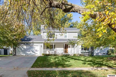 Photo of 7500 Red Oak Road, Lincoln, NE 68516 (MLS # 22530678) Photo of 7500 Red Oak Road, Lincoln, NE 68516 (MLS # 22530678)