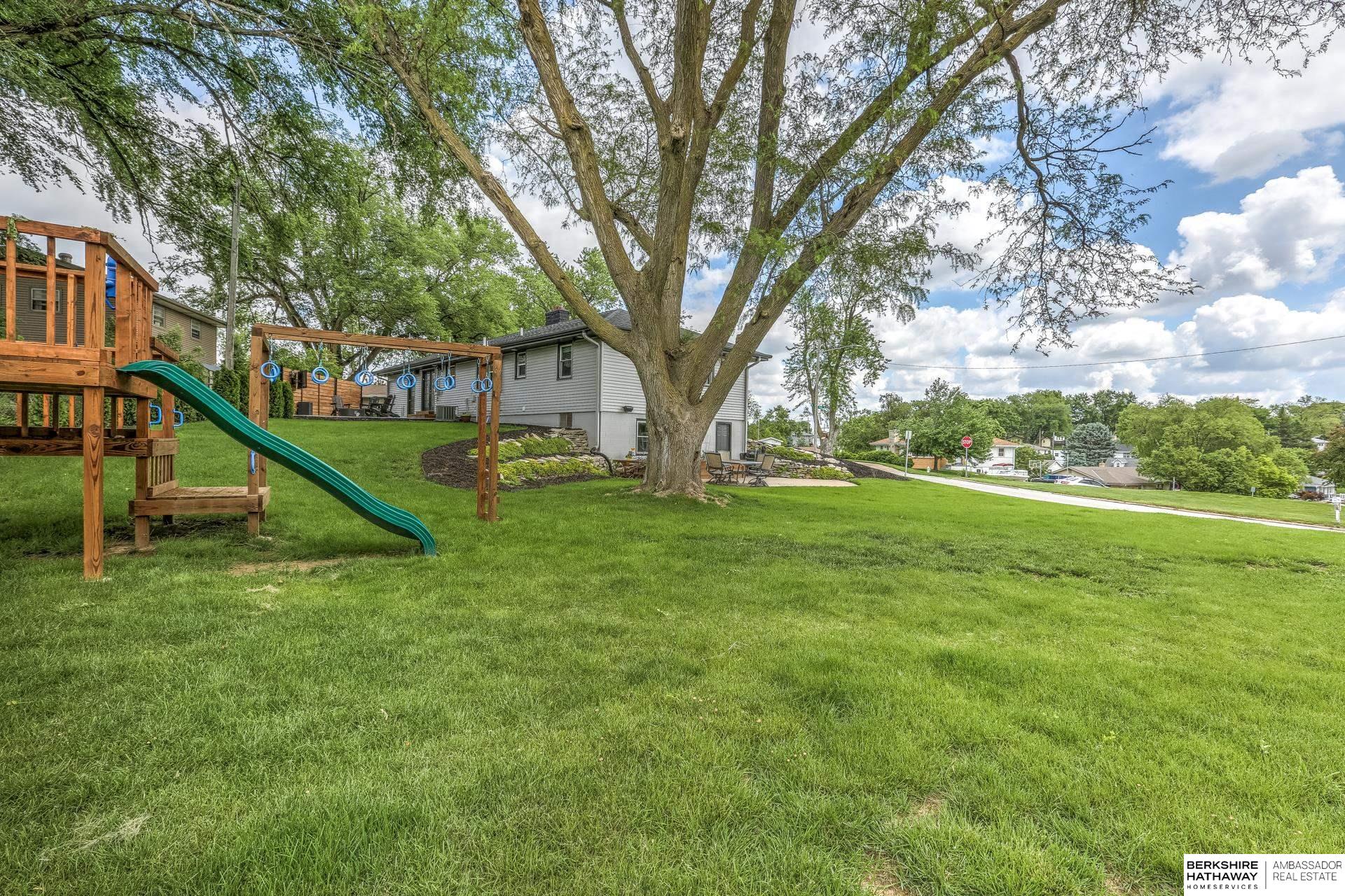 Elkhorn, Nebraska 68022, United States, 4 Bedrooms Bedrooms, ,2 BathroomsBathrooms,Residential,Active,174828