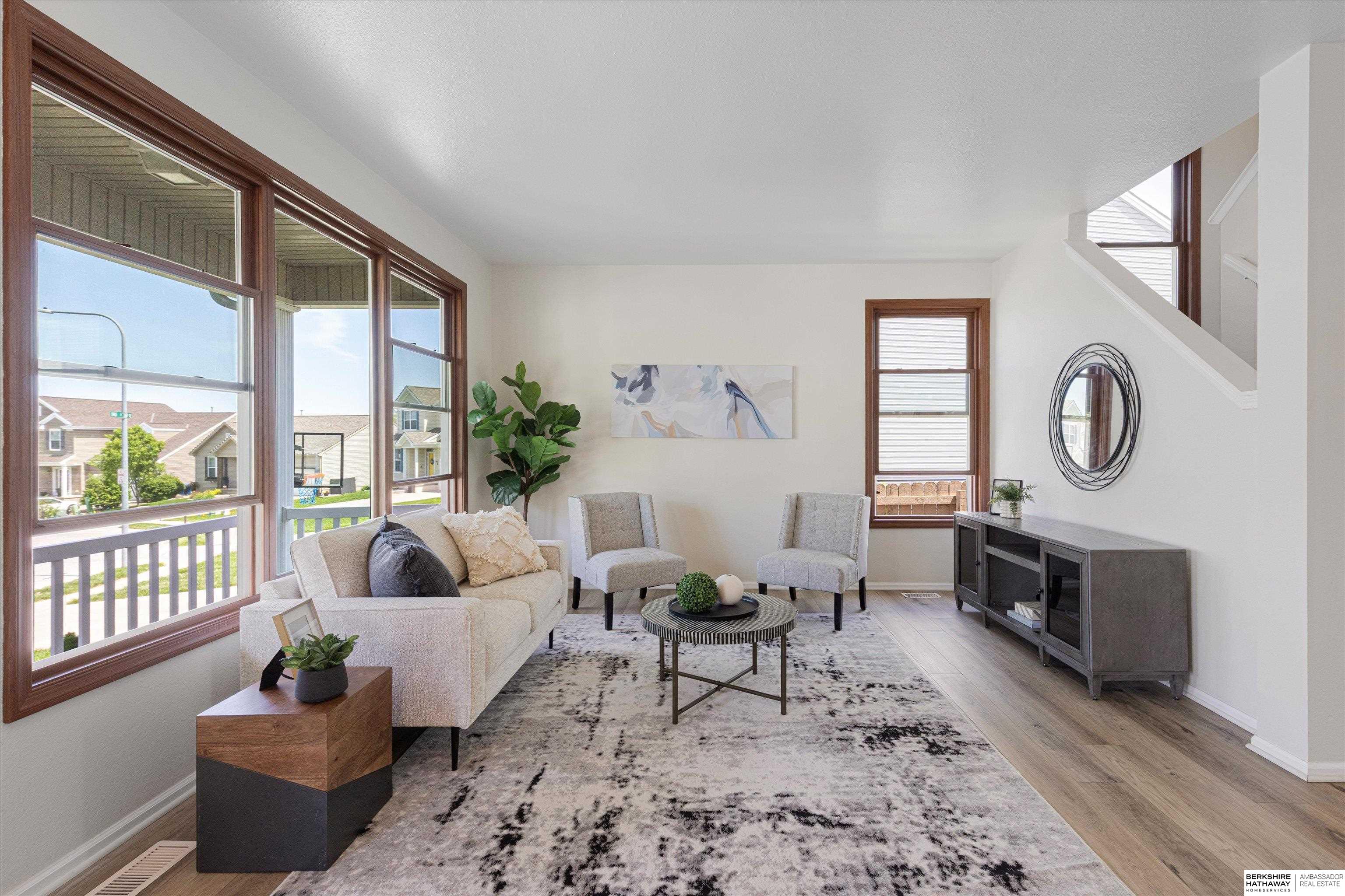 Bennington, Nebraska 68007, United States, 3 Bedrooms Bedrooms, ,3 BathroomsBathrooms,Residential,Pending,124951