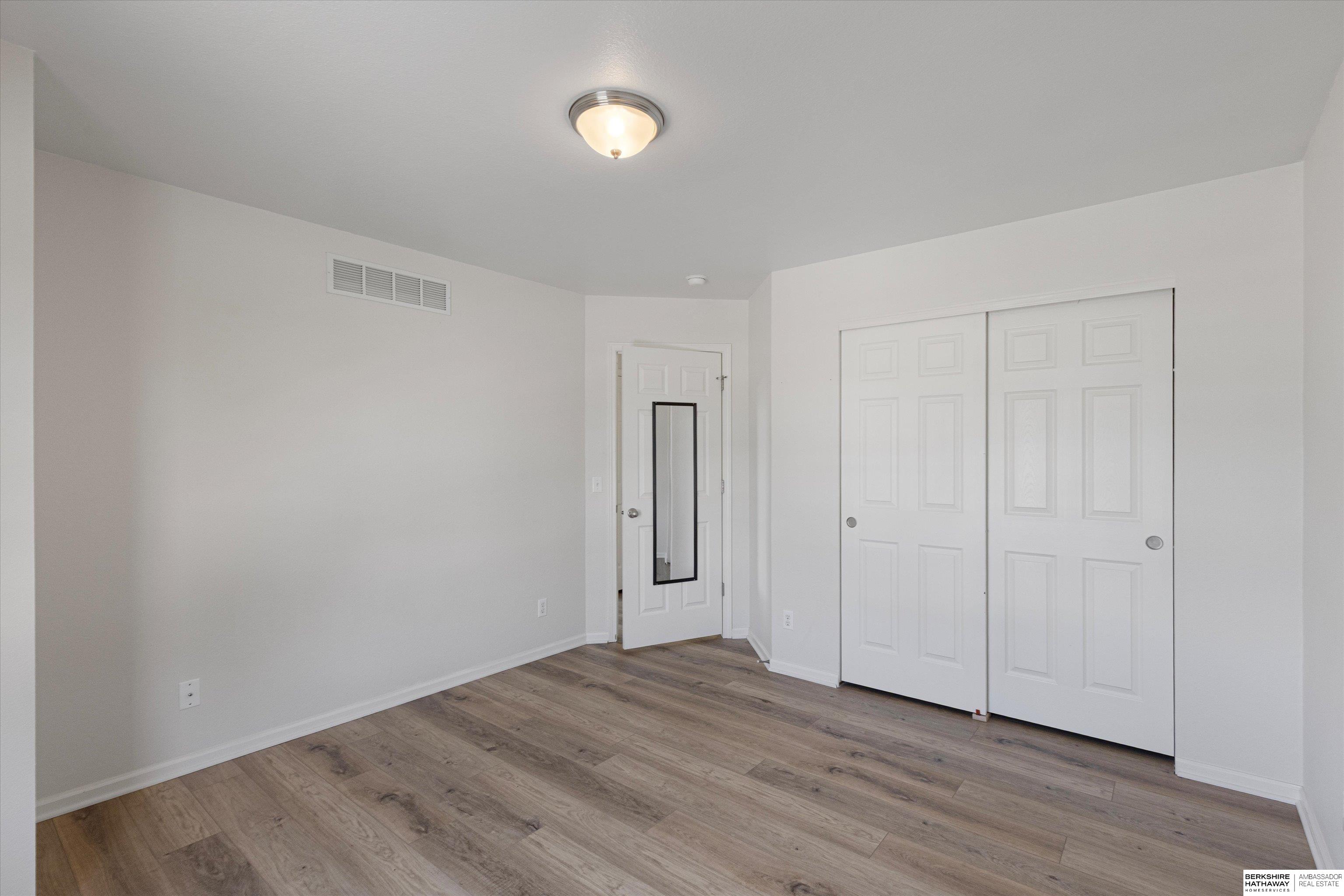 Bennington, Nebraska 68007, United States, 3 Bedrooms Bedrooms, ,3 BathroomsBathrooms,Residential,Pending,124951