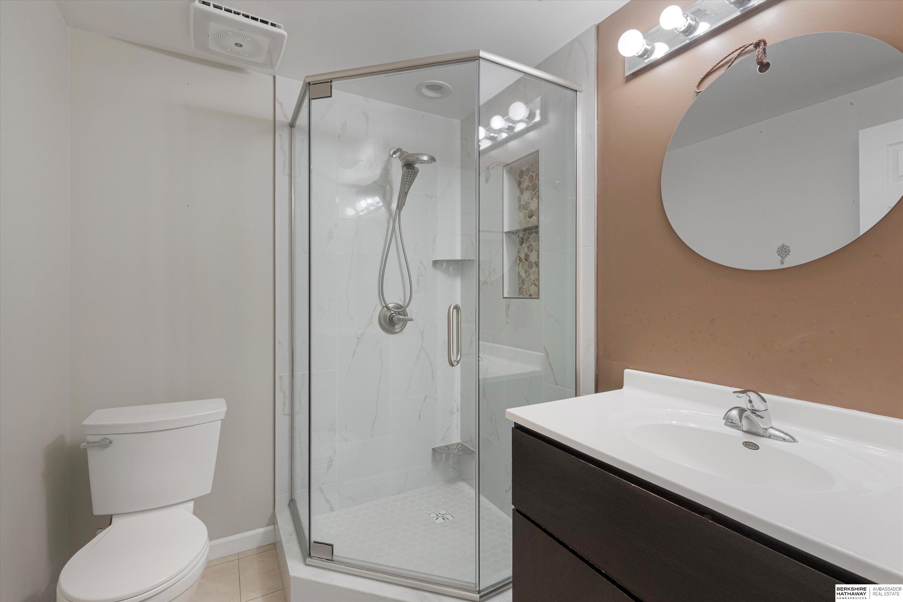 Bennington, Nebraska 68007, United States, 3 Bedrooms Bedrooms, ,3 BathroomsBathrooms,Residential,Pending,124951