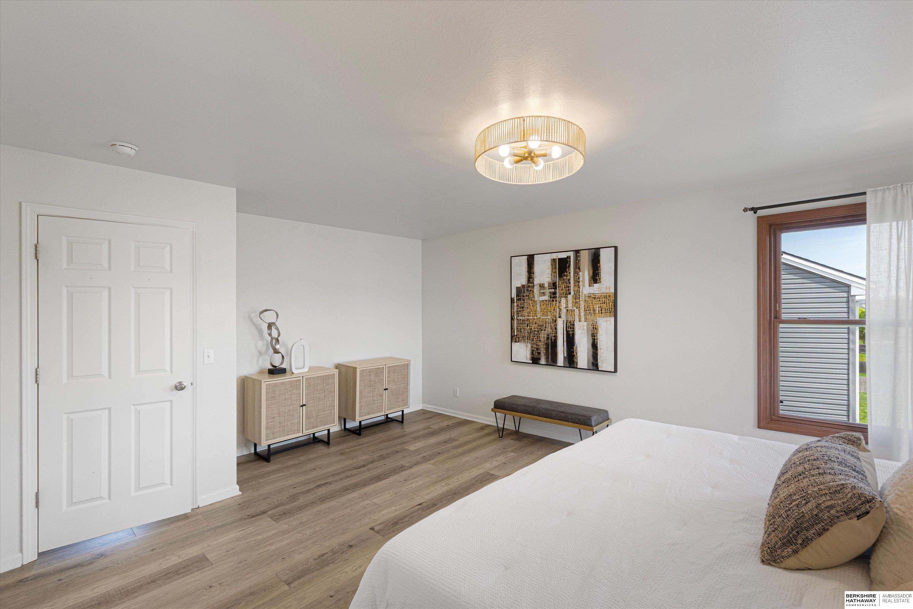 Bennington, Nebraska 68007, United States, 3 Bedrooms Bedrooms, ,3 BathroomsBathrooms,Residential,Pending,124951