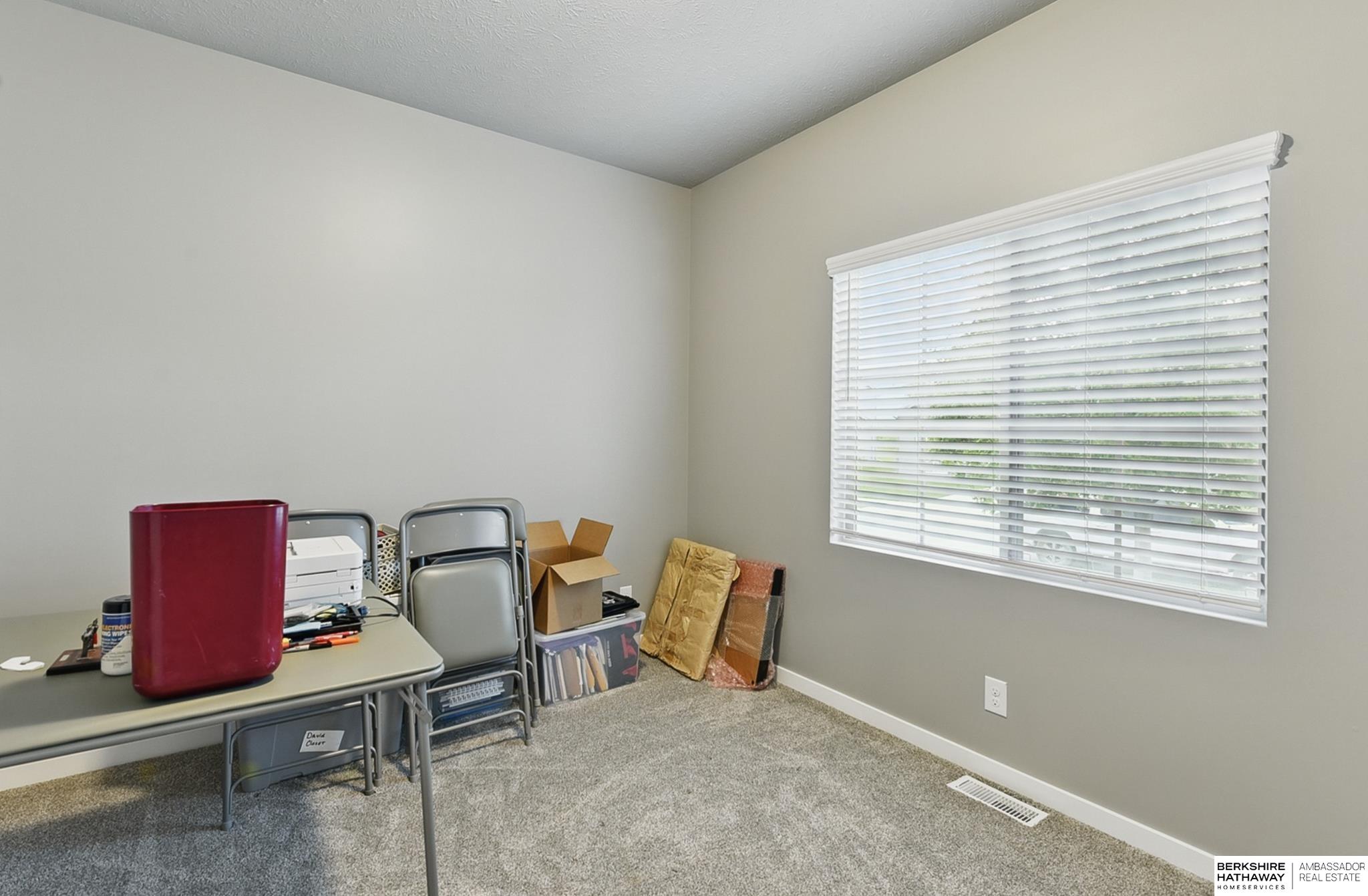 Papillion, Nebraska 68046, United States, 4 Bedrooms Bedrooms, ,3 BathroomsBathrooms,Residential,Active,135978